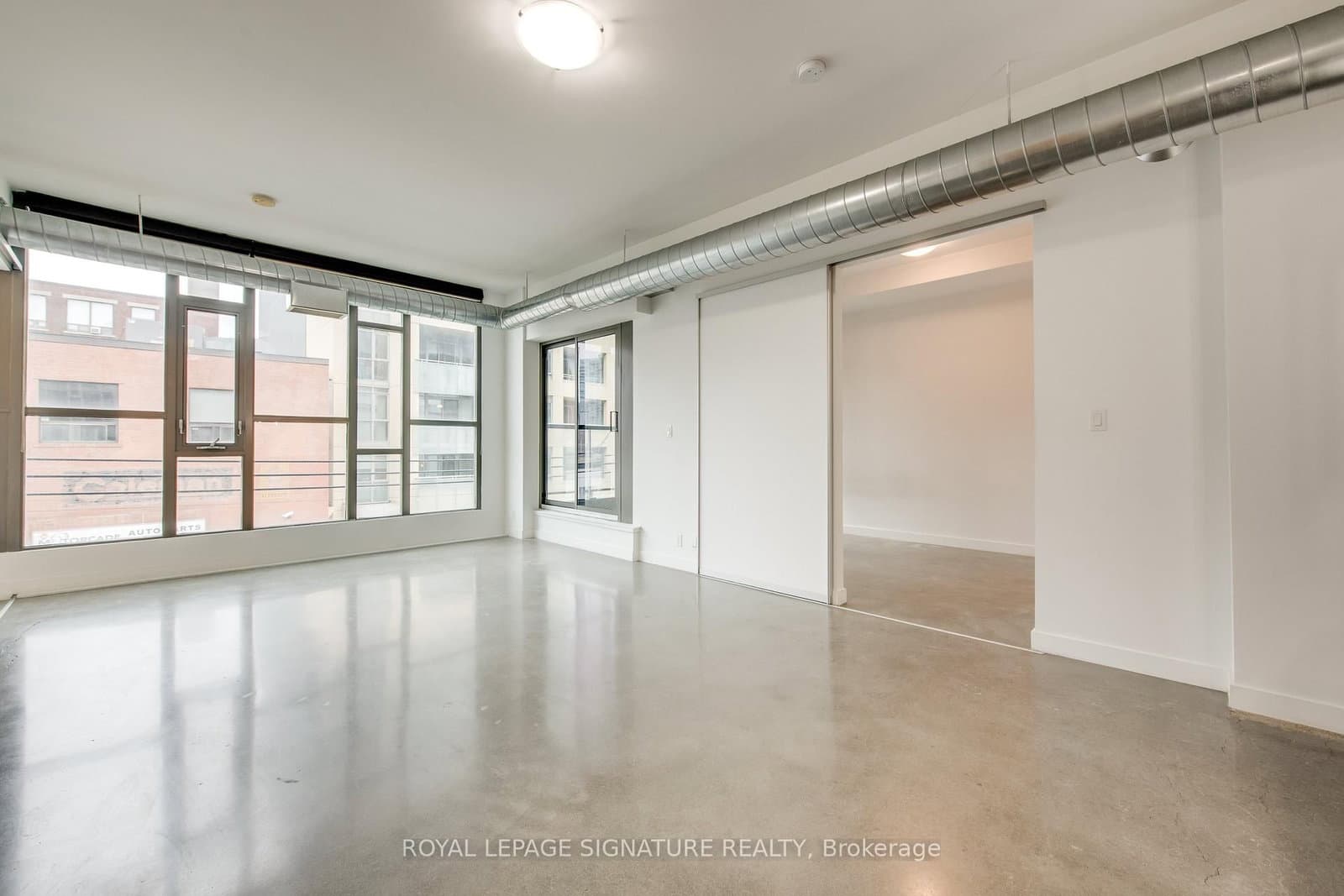 625 Queen Street E, Unit 211 thumbnail 14