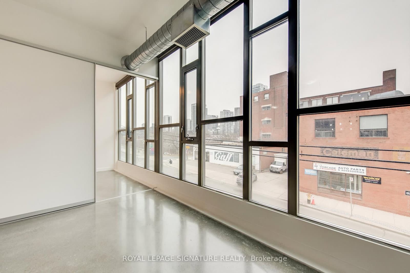 625 Queen Street E, Unit 211 thumbnail 16