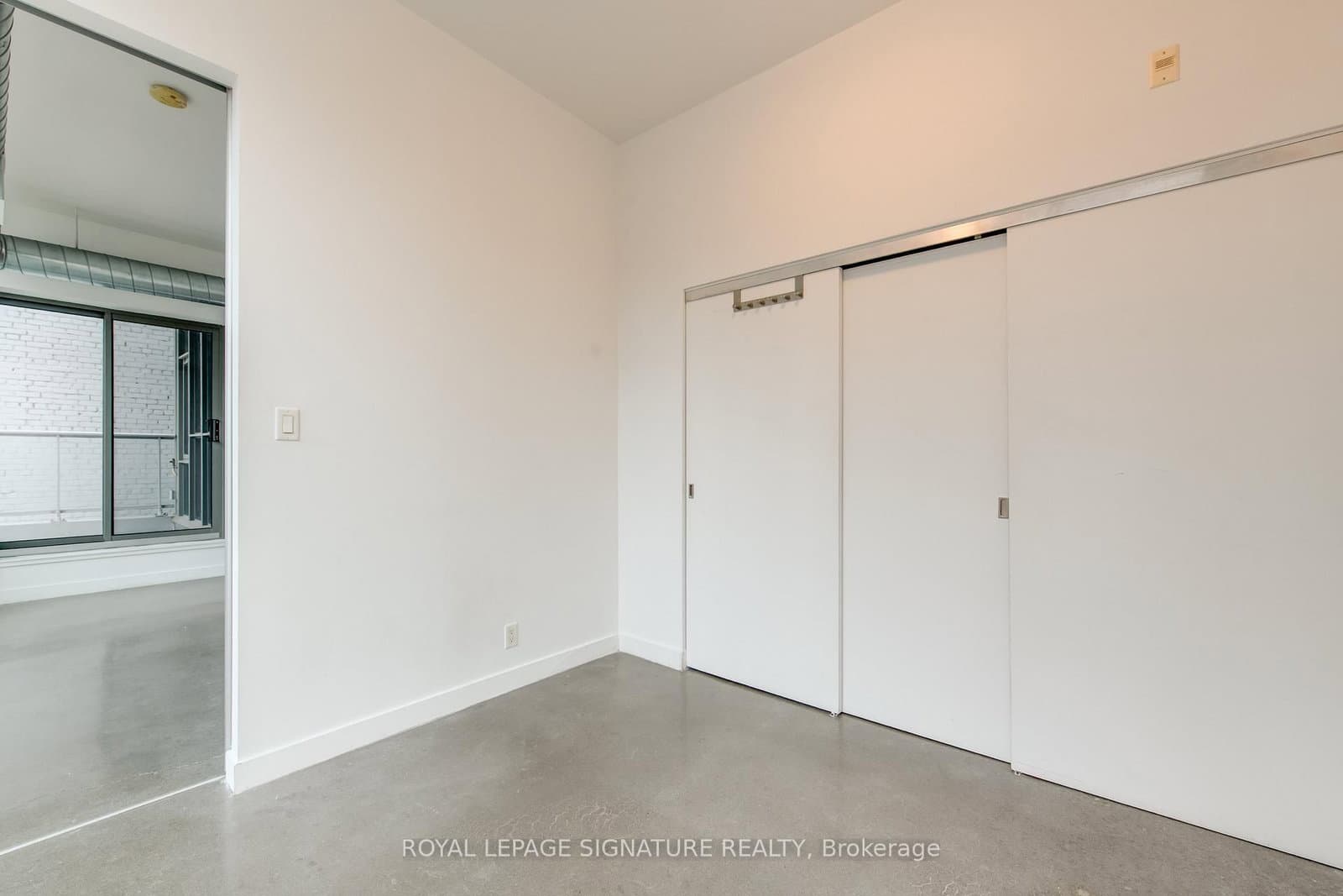 625 Queen Street E, Unit 211 thumbnail 21