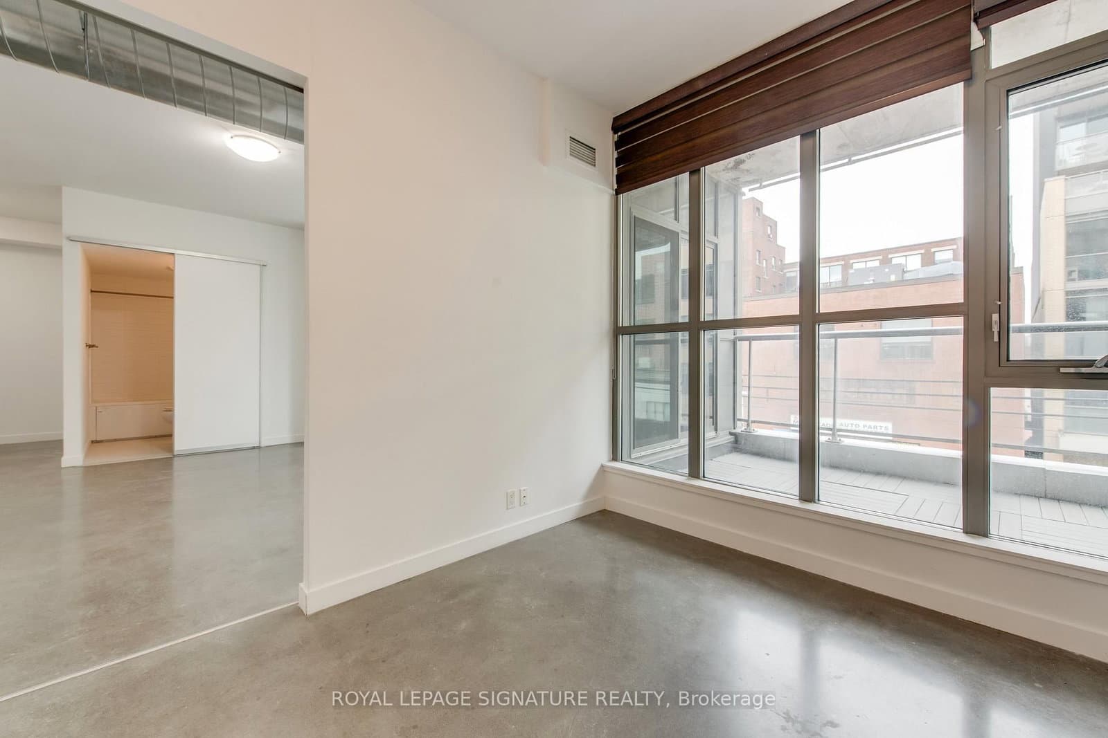 625 Queen Street E, Unit 211 thumbnail 34