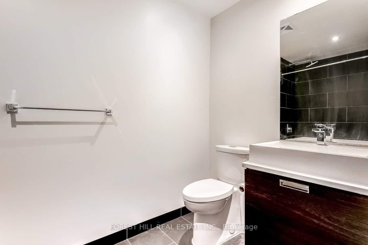 246 Logan Avenue, Unit 212 thumbnail 12
