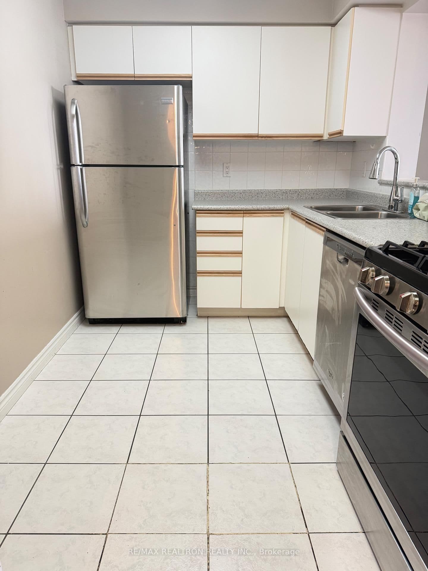 115 Omni Drive, Unit 2702 thumbnail 6