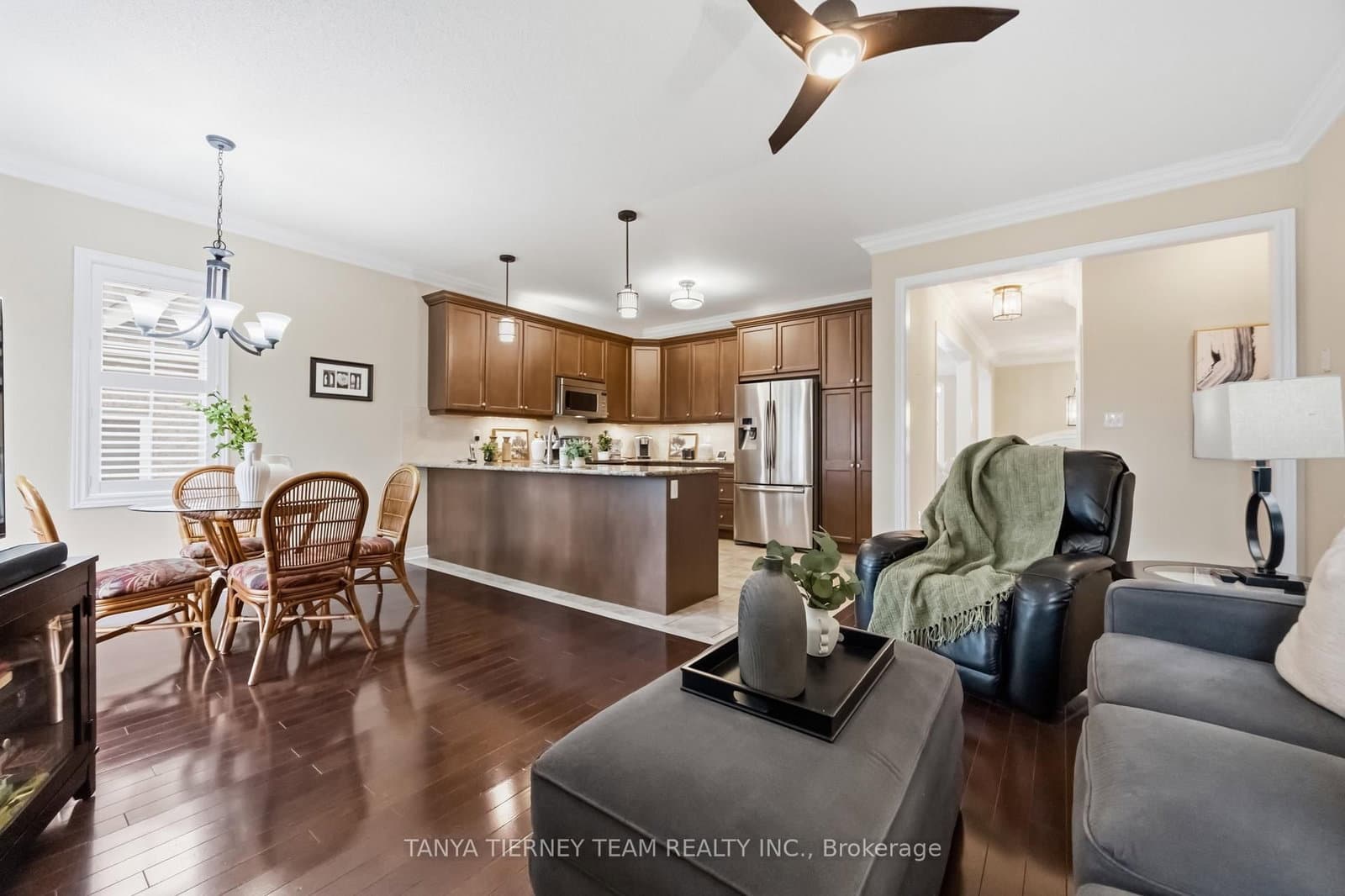 915 Black Cherry Drive thumbnail 17