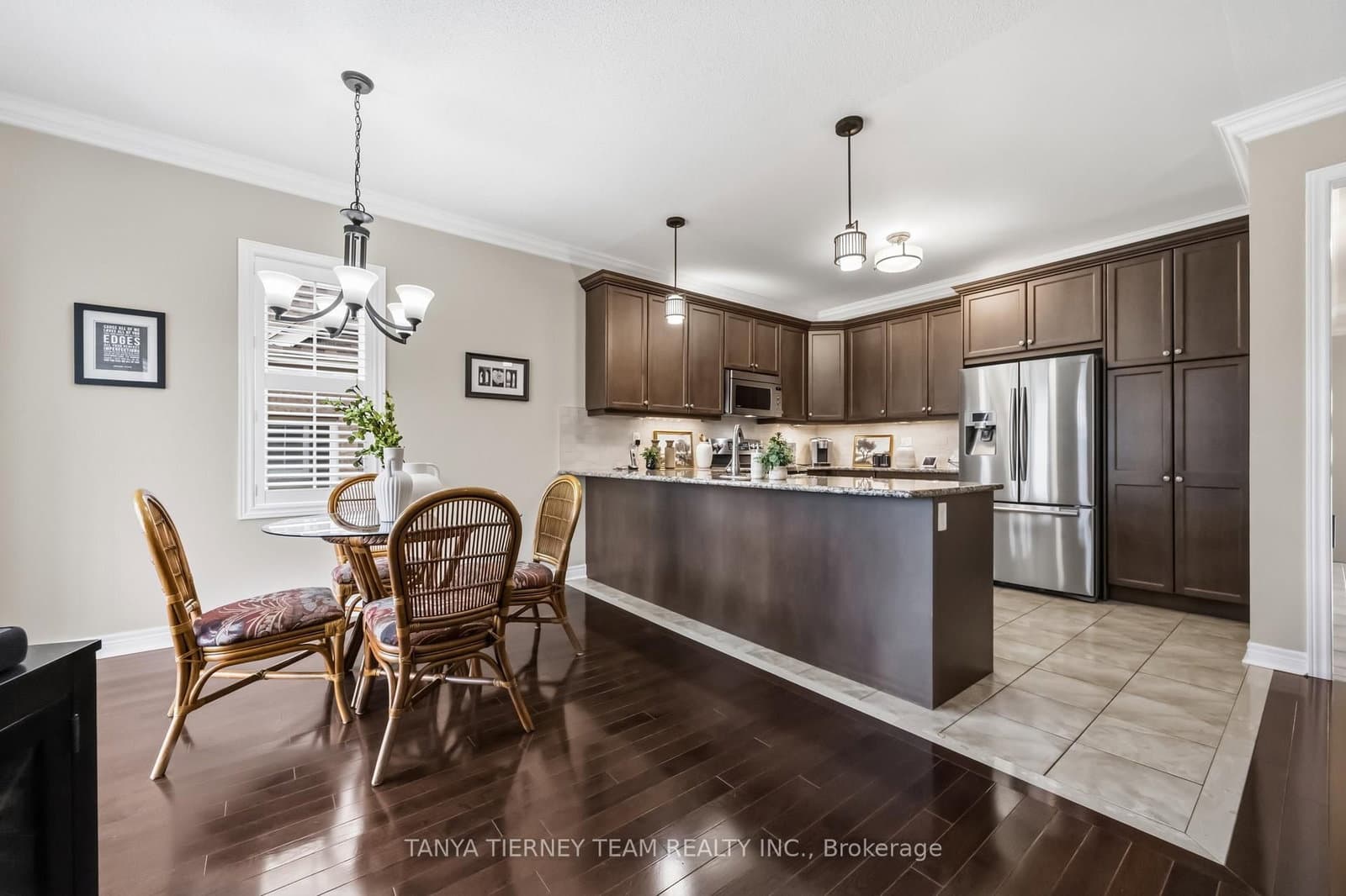915 Black Cherry Drive thumbnail 18