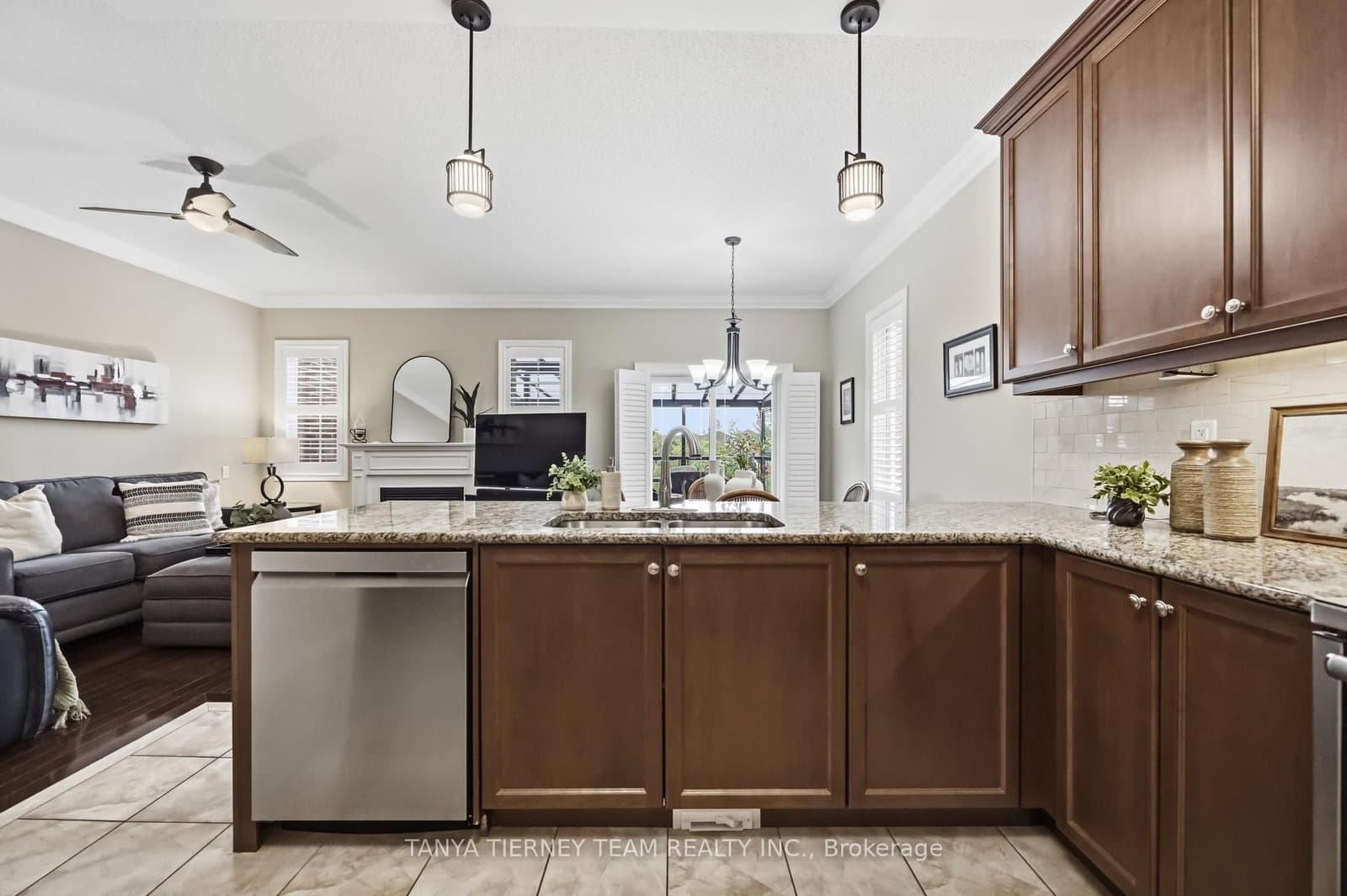 915 Black Cherry Drive thumbnail 24