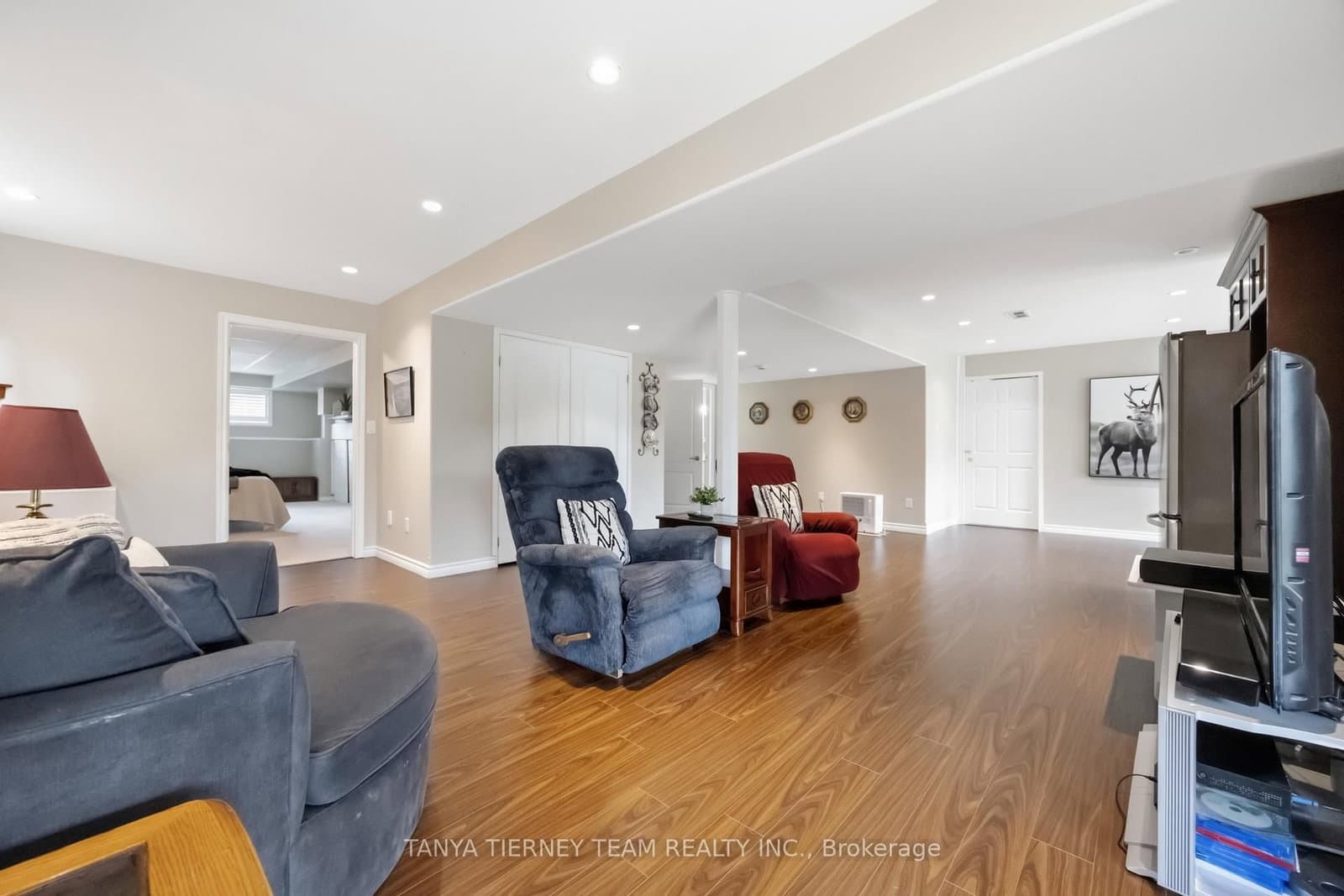 915 Black Cherry Drive thumbnail 36