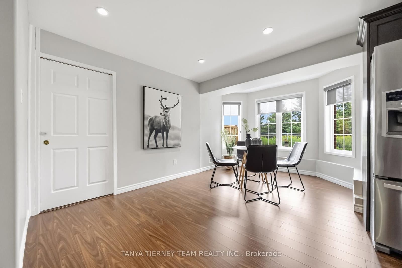 915 Black Cherry Drive thumbnail 38