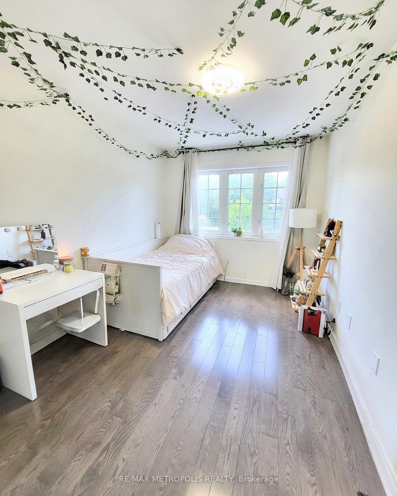 435 Middlefield Road, Unit 12 thumbnail 14