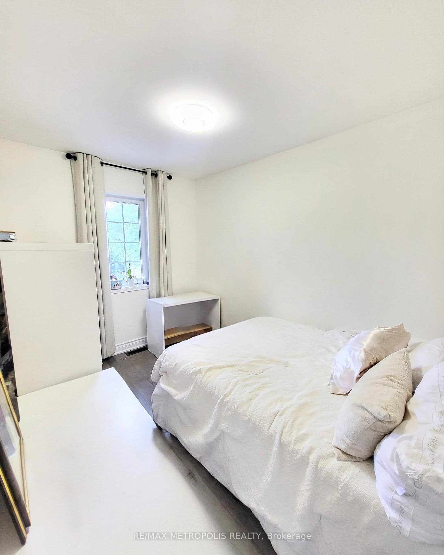 435 Middlefield Road, Unit 12 thumbnail 17