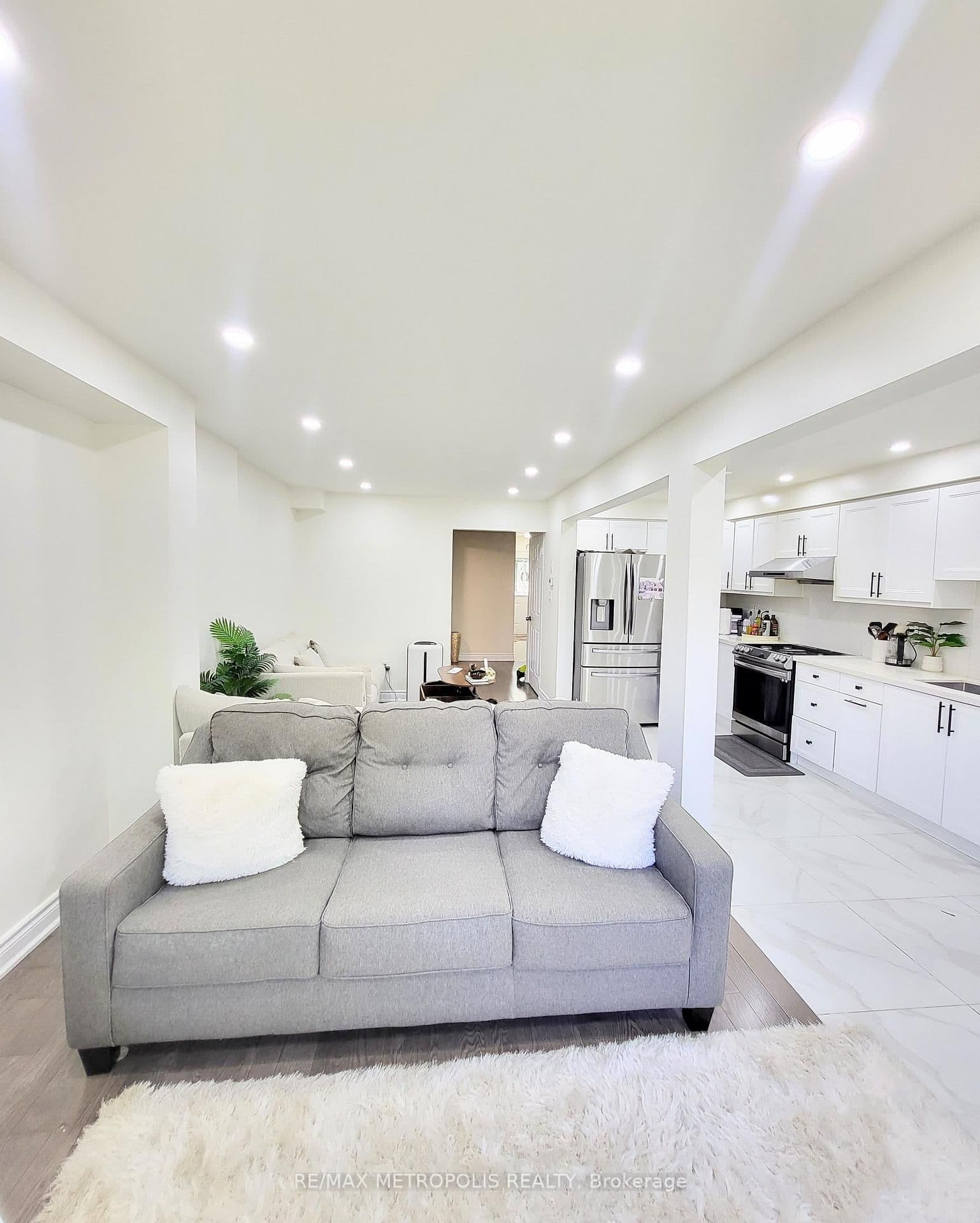 435 Middlefield Road, Unit 12 thumbnail 7