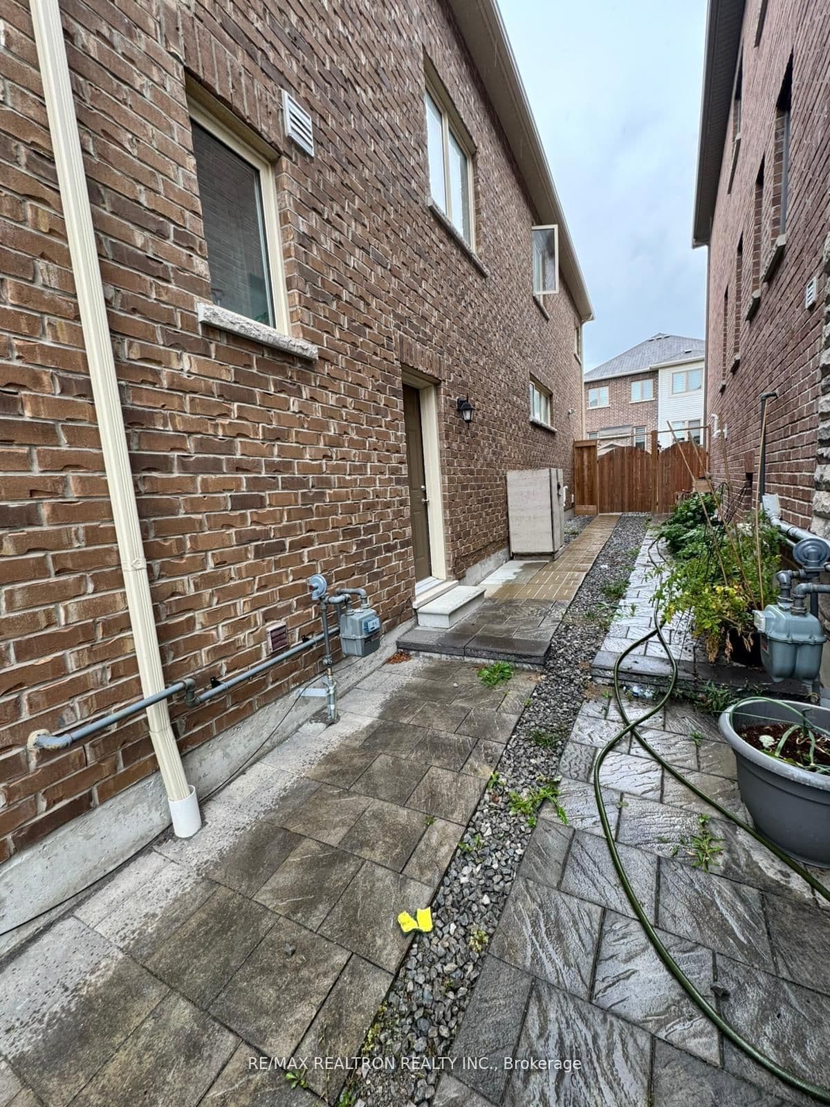 65 Westfield Drive thumbnail 8