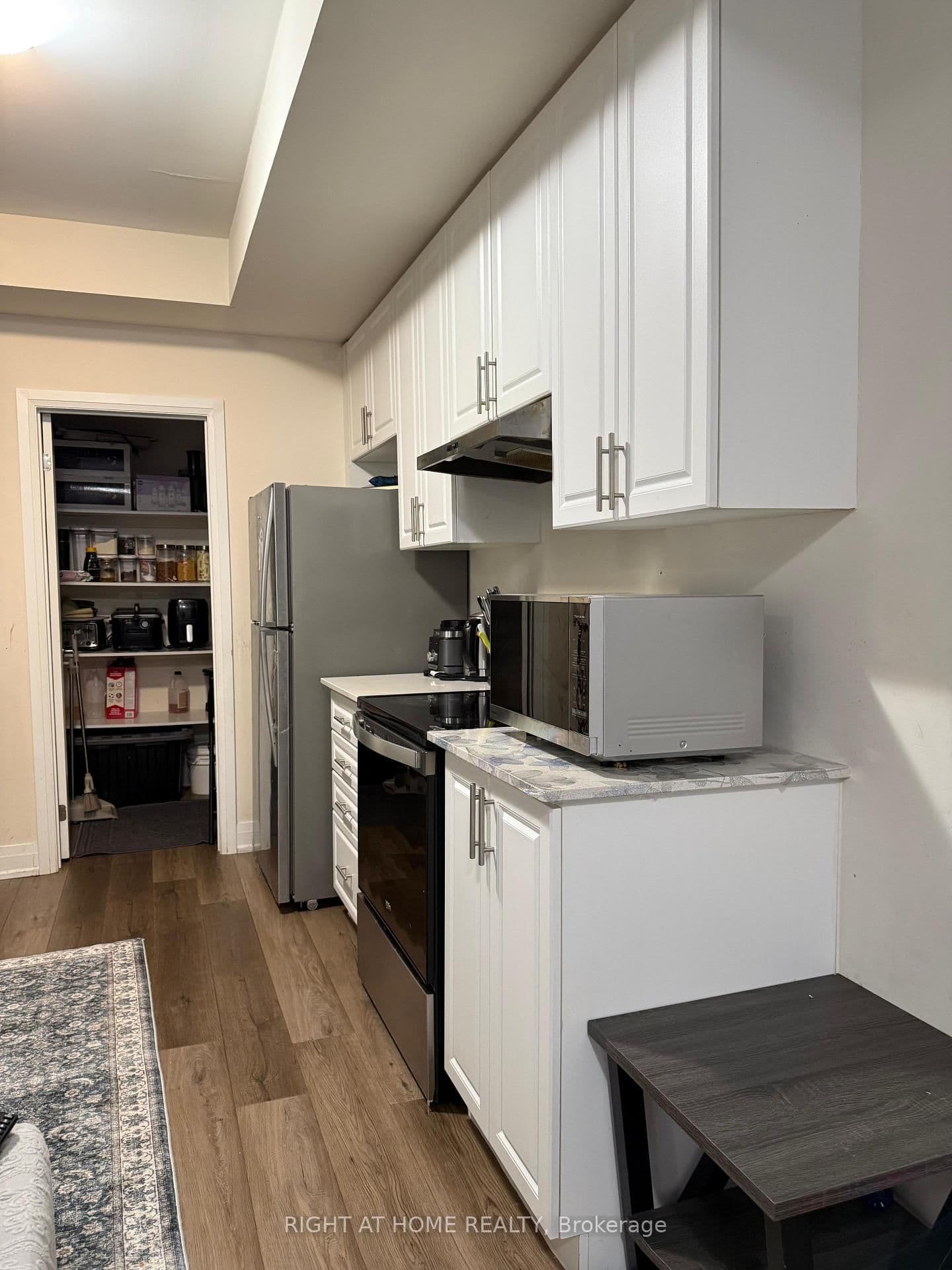 755 Omega Drive N, Unit 210 thumbnail 4