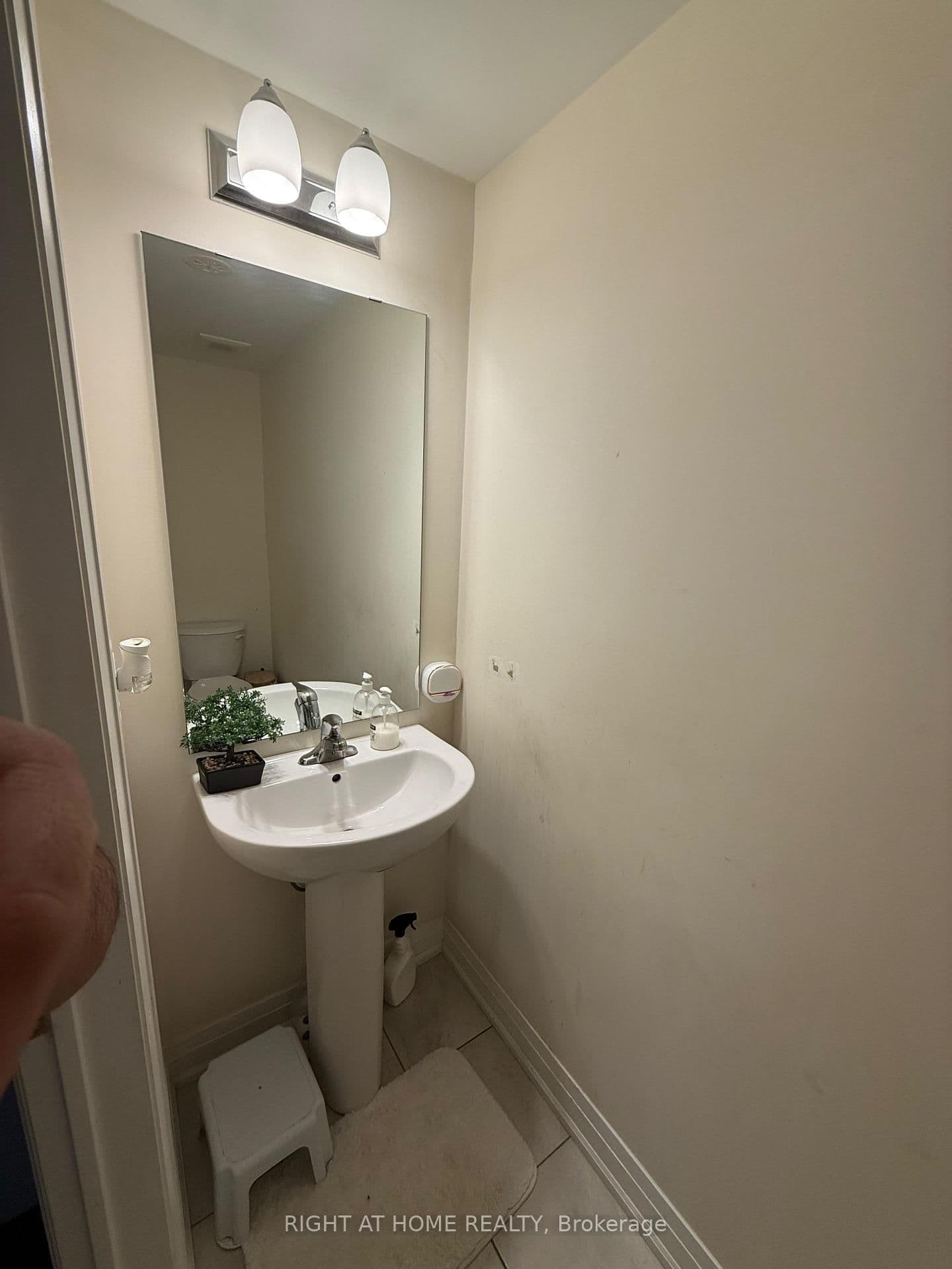 755 Omega Drive N, Unit 210 thumbnail 6