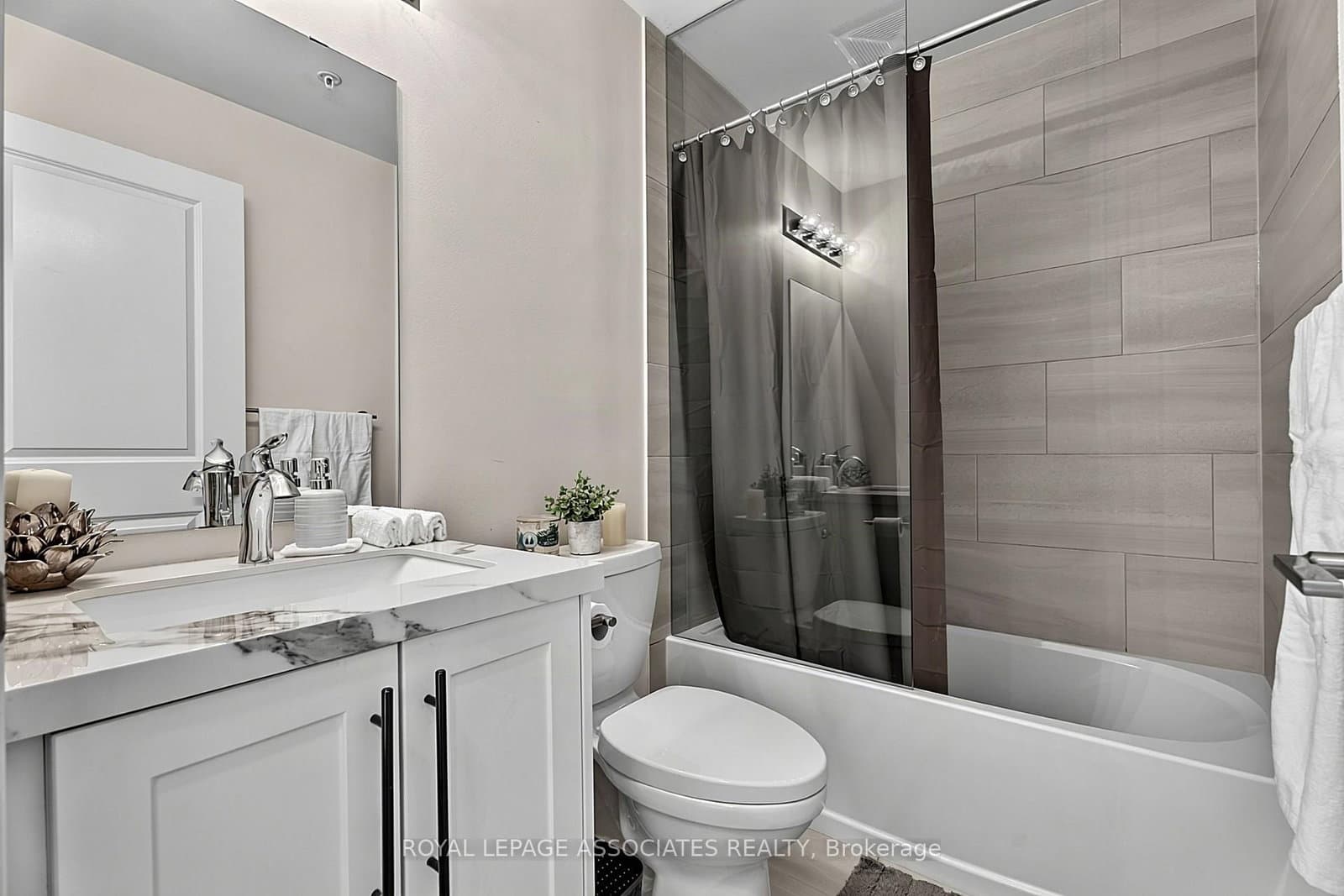 1870 Altona Road, Unit 13 thumbnail 13