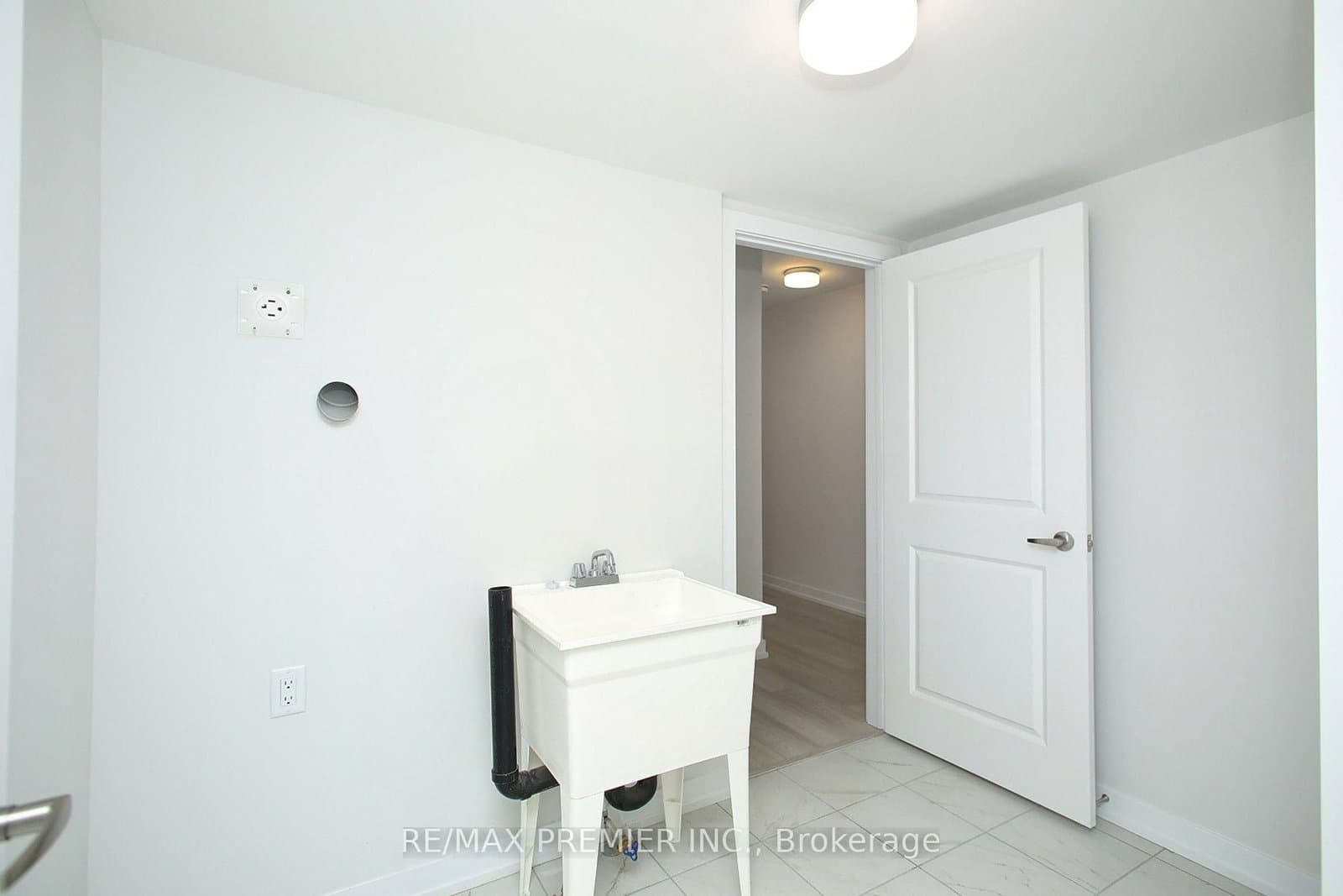 128 Brockley Drive thumbnail 16