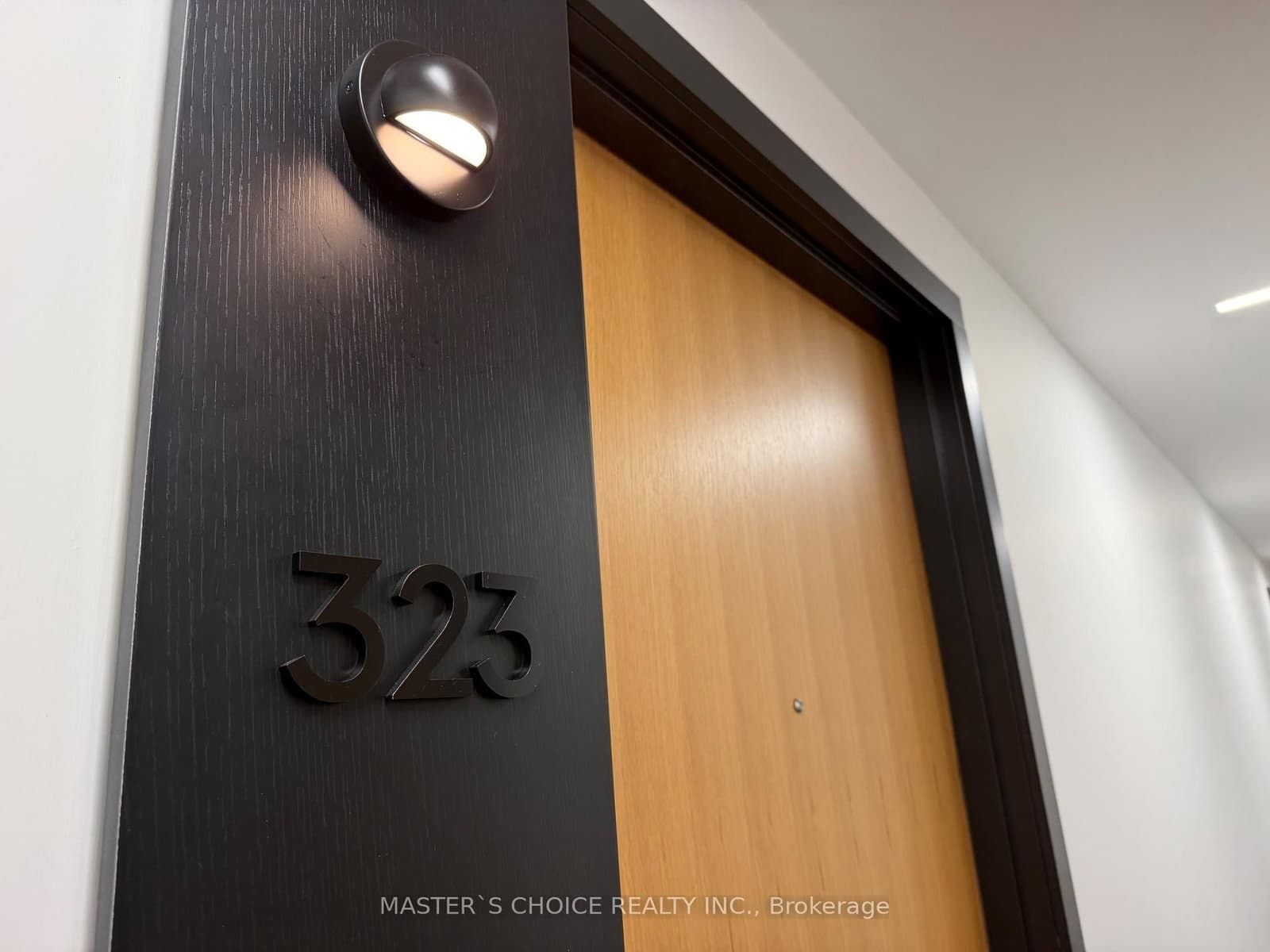 150 logan Avenue, Unit 323 thumbnail 3