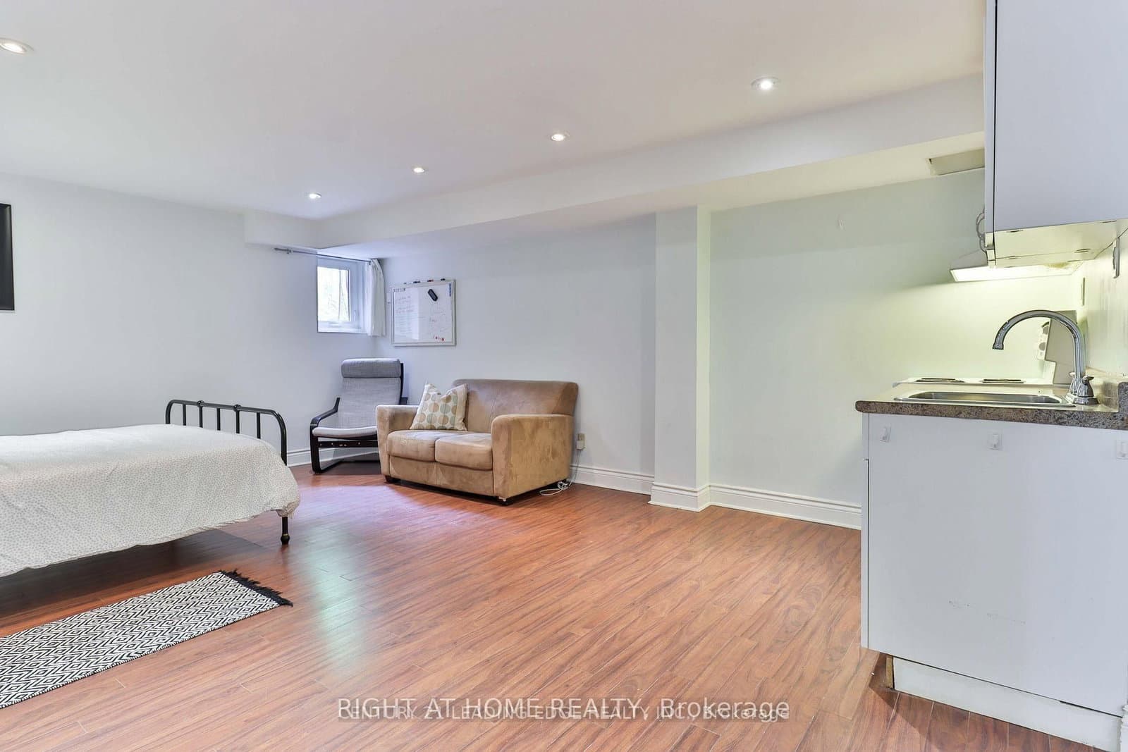 143 Gamble Avenue, Unit (Bsmt) thumbnail 3