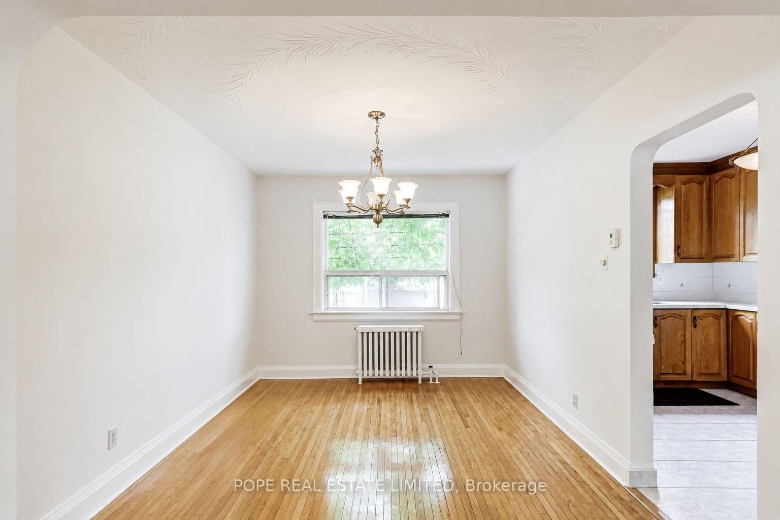 210 Donlands Avenue thumbnail 15