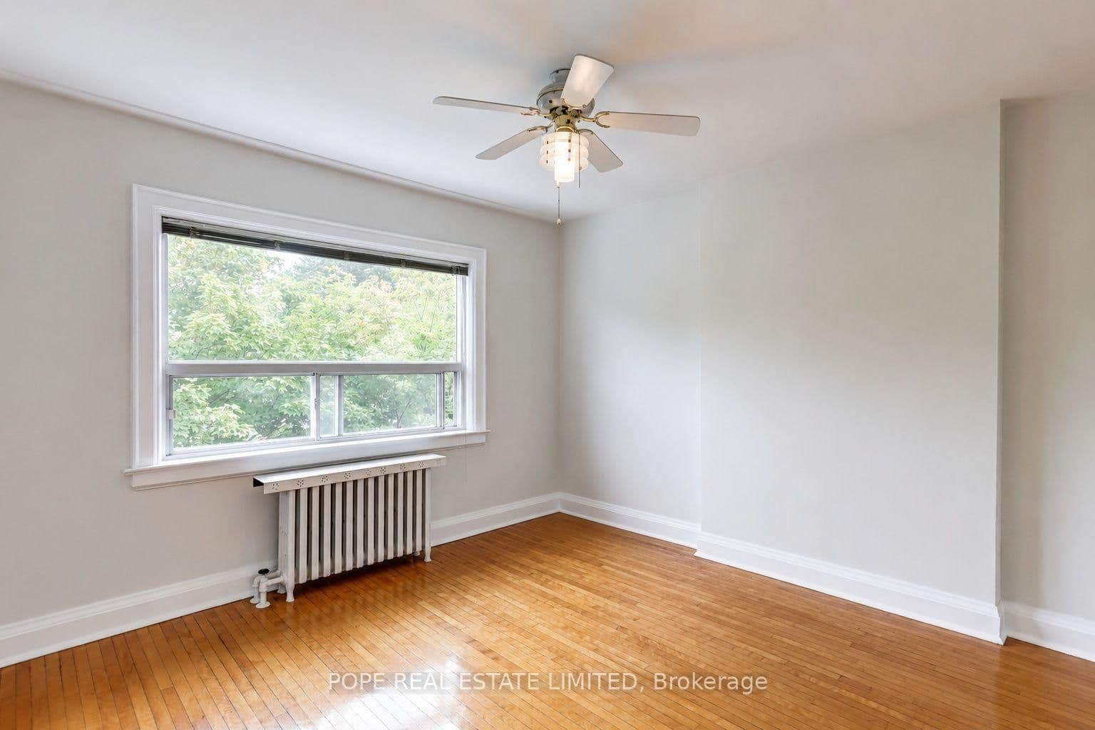 210 Donlands Avenue thumbnail 18