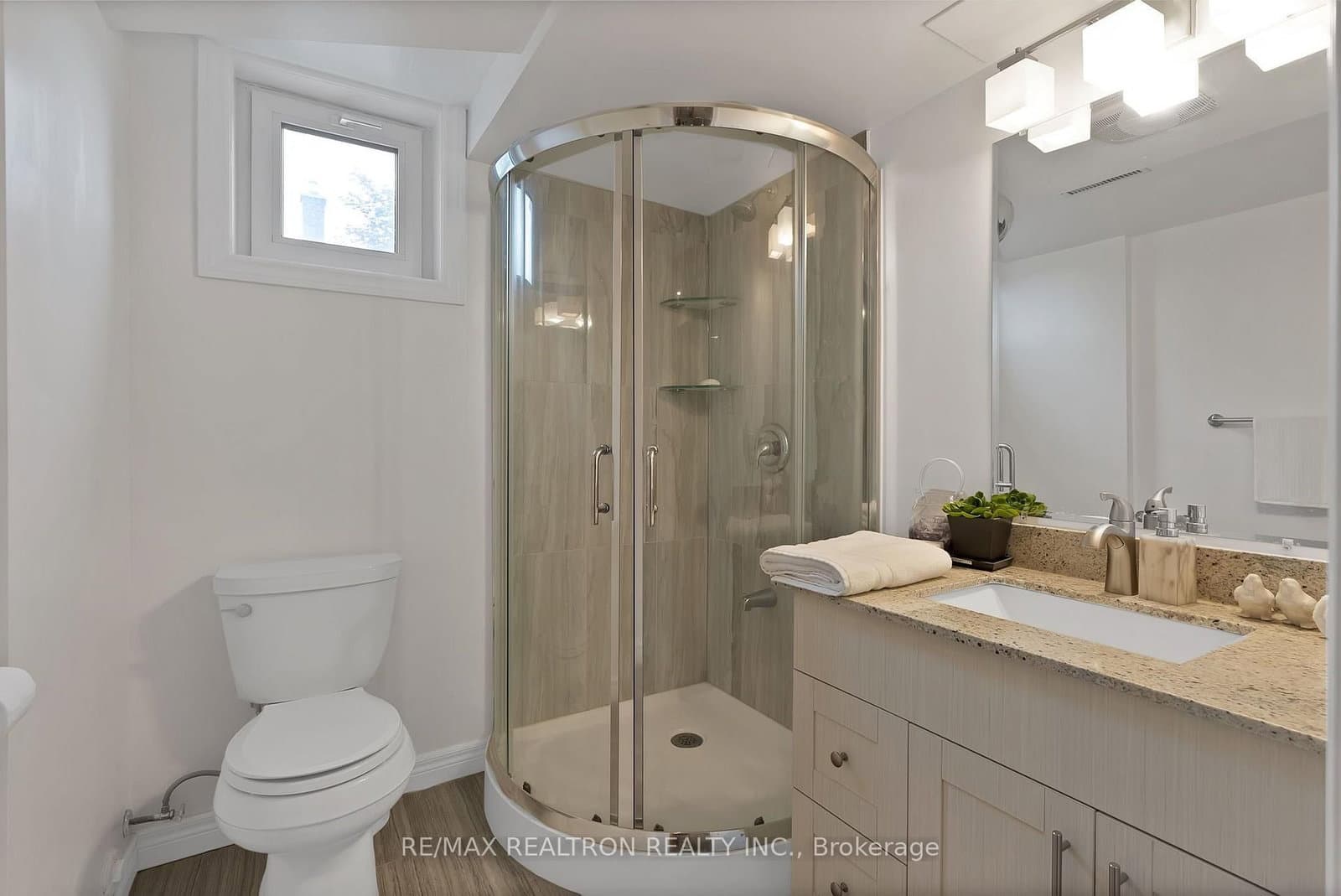 421 Brimorton Drive thumbnail 24