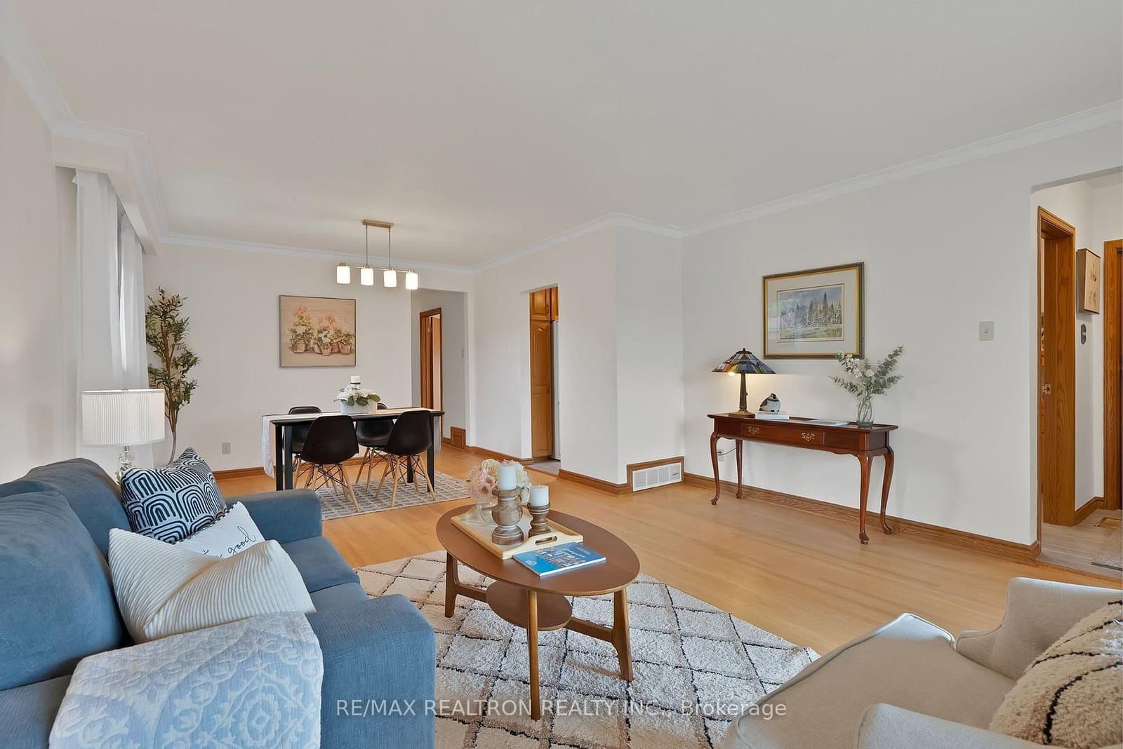 421 Brimorton Drive thumbnail 9