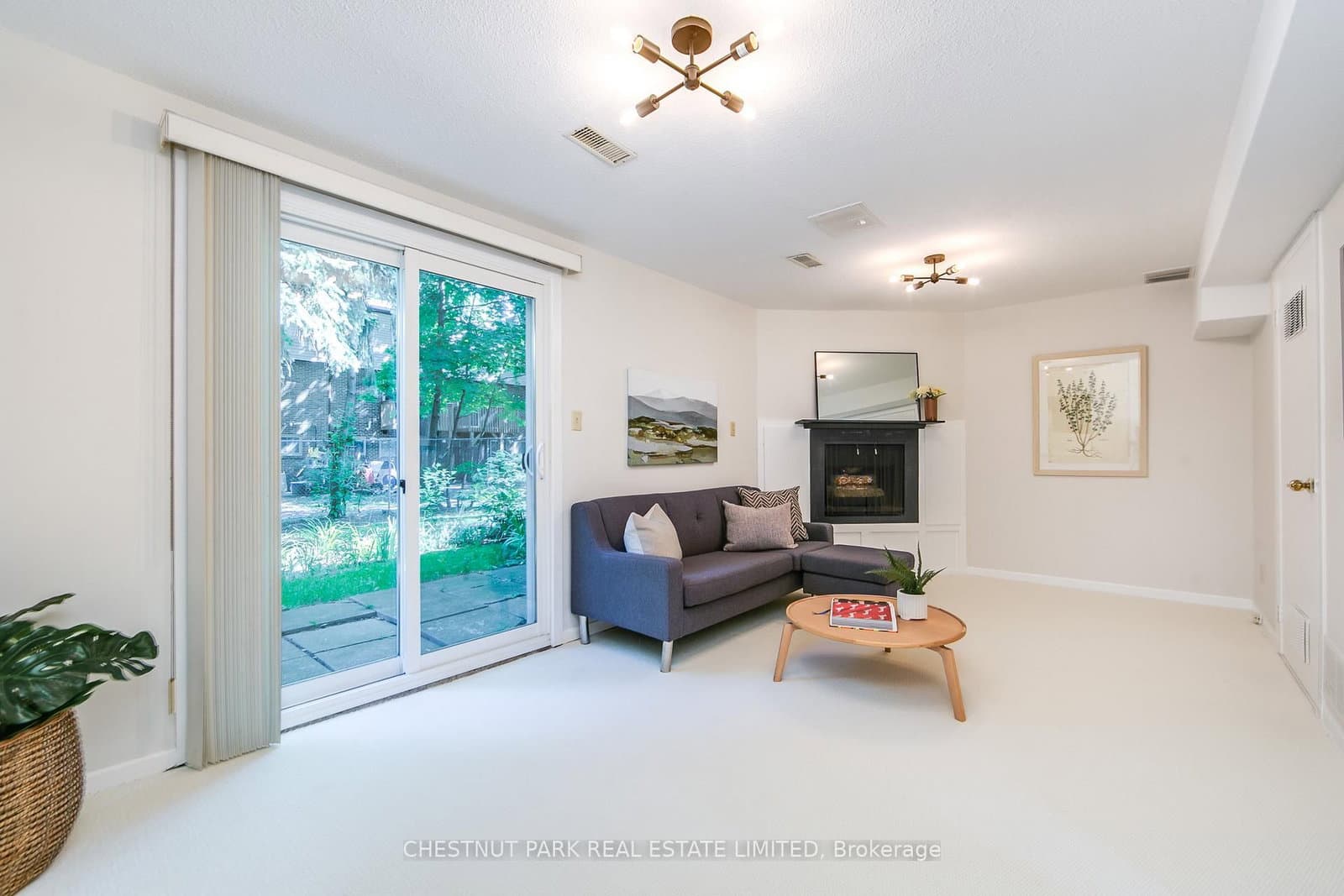 30 Chichester Place, Unit 21 thumbnail 39