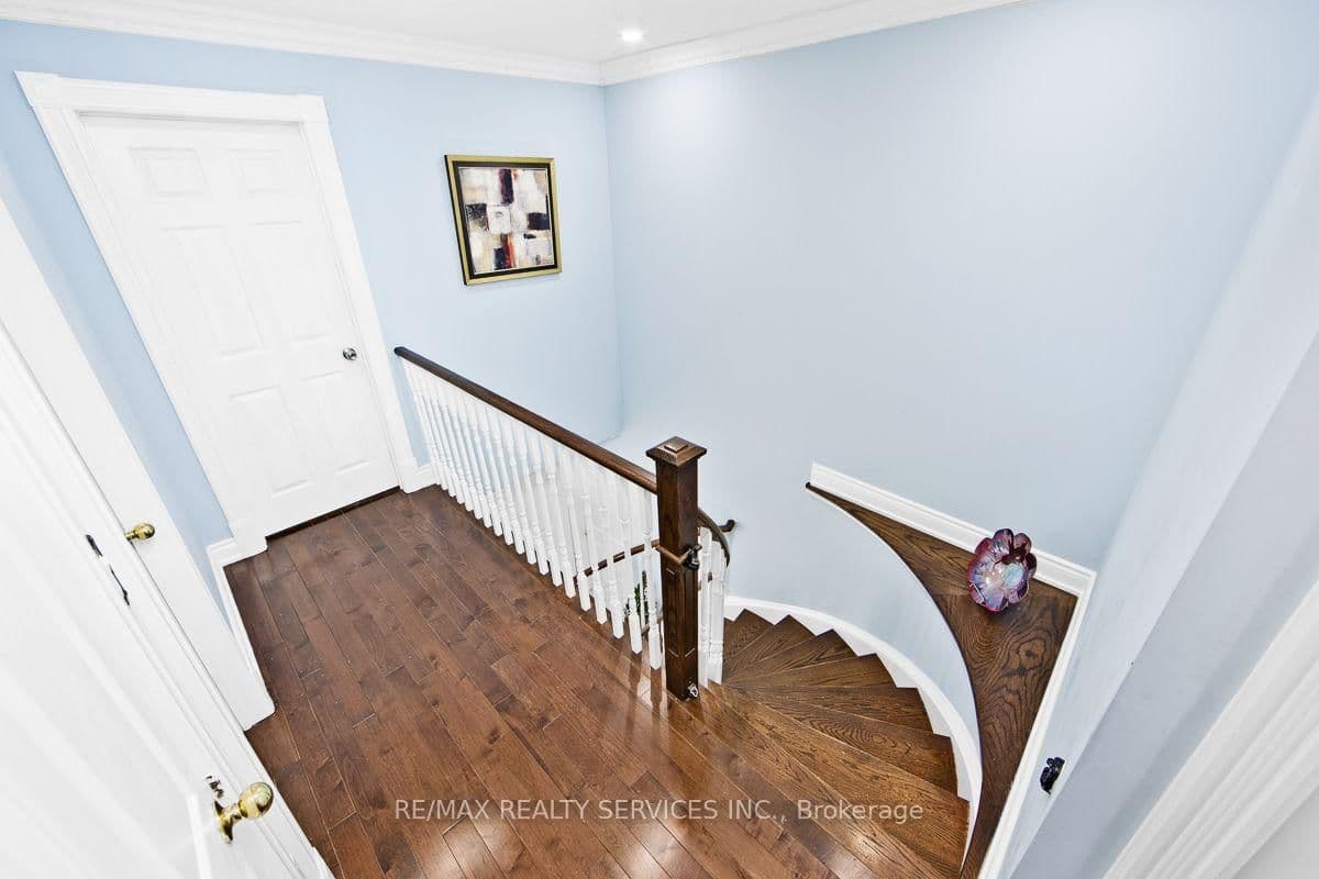 64 Strickland Drive thumbnail 20