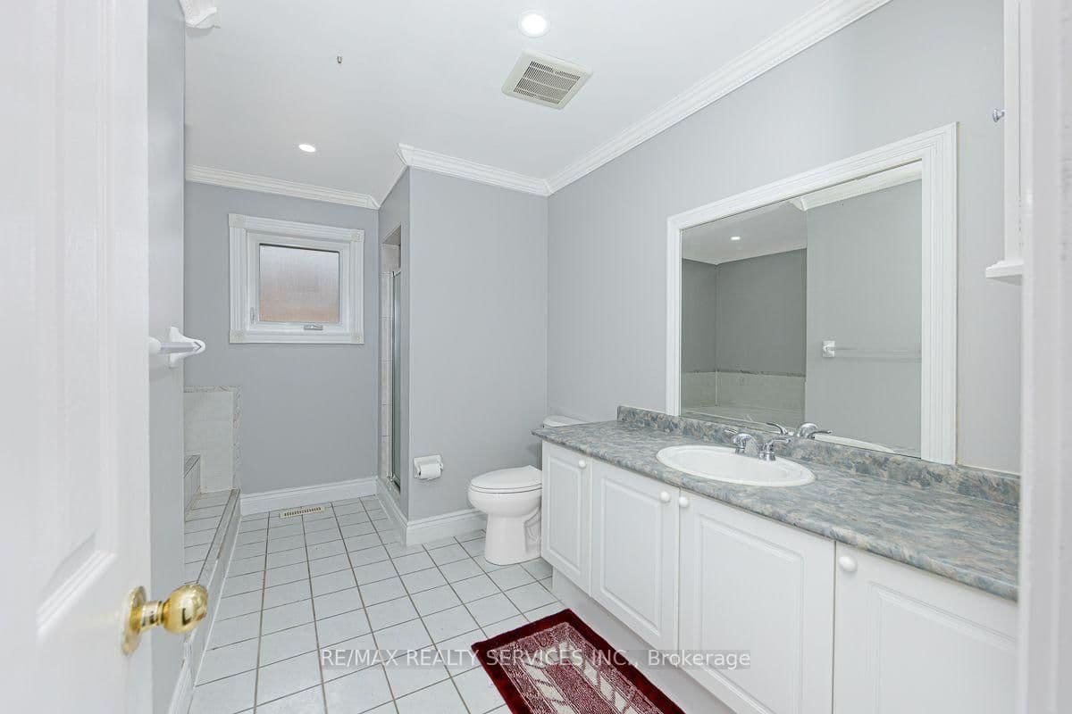 64 Strickland Drive thumbnail 27