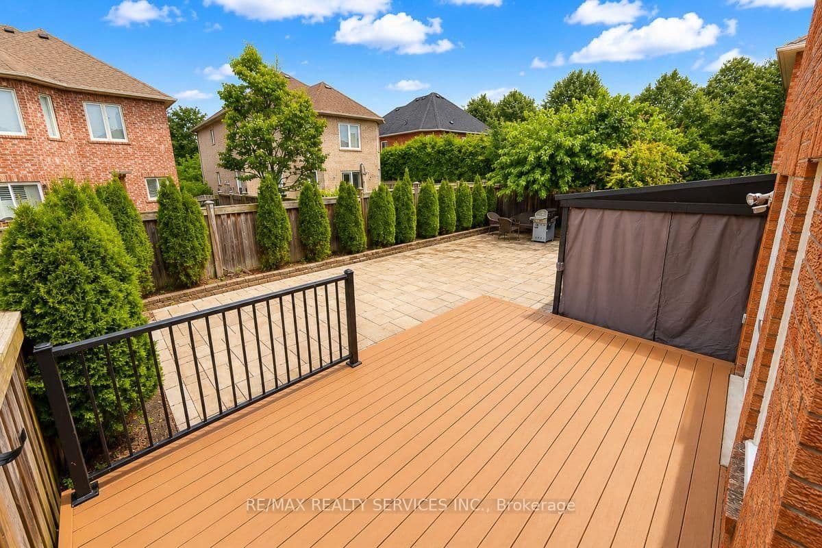 64 Strickland Drive thumbnail 33