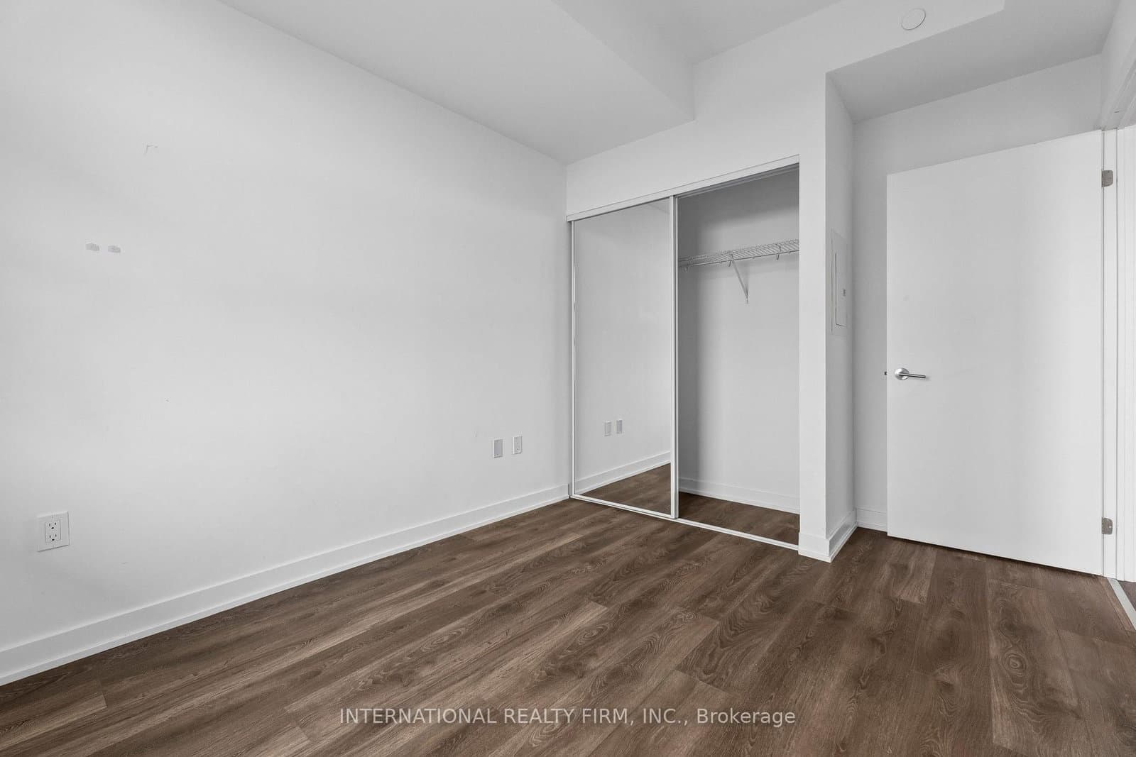 1606 Charles Street, Unit 1701 thumbnail 12