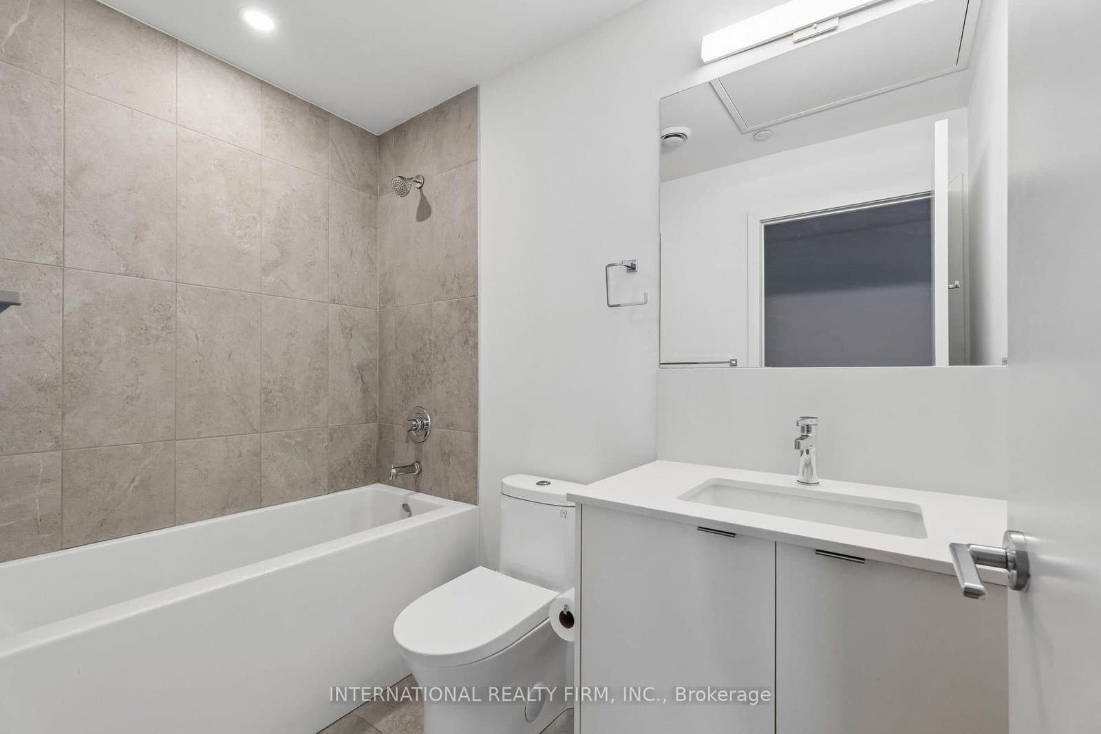 1606 Charles Street, Unit 1701 thumbnail 19