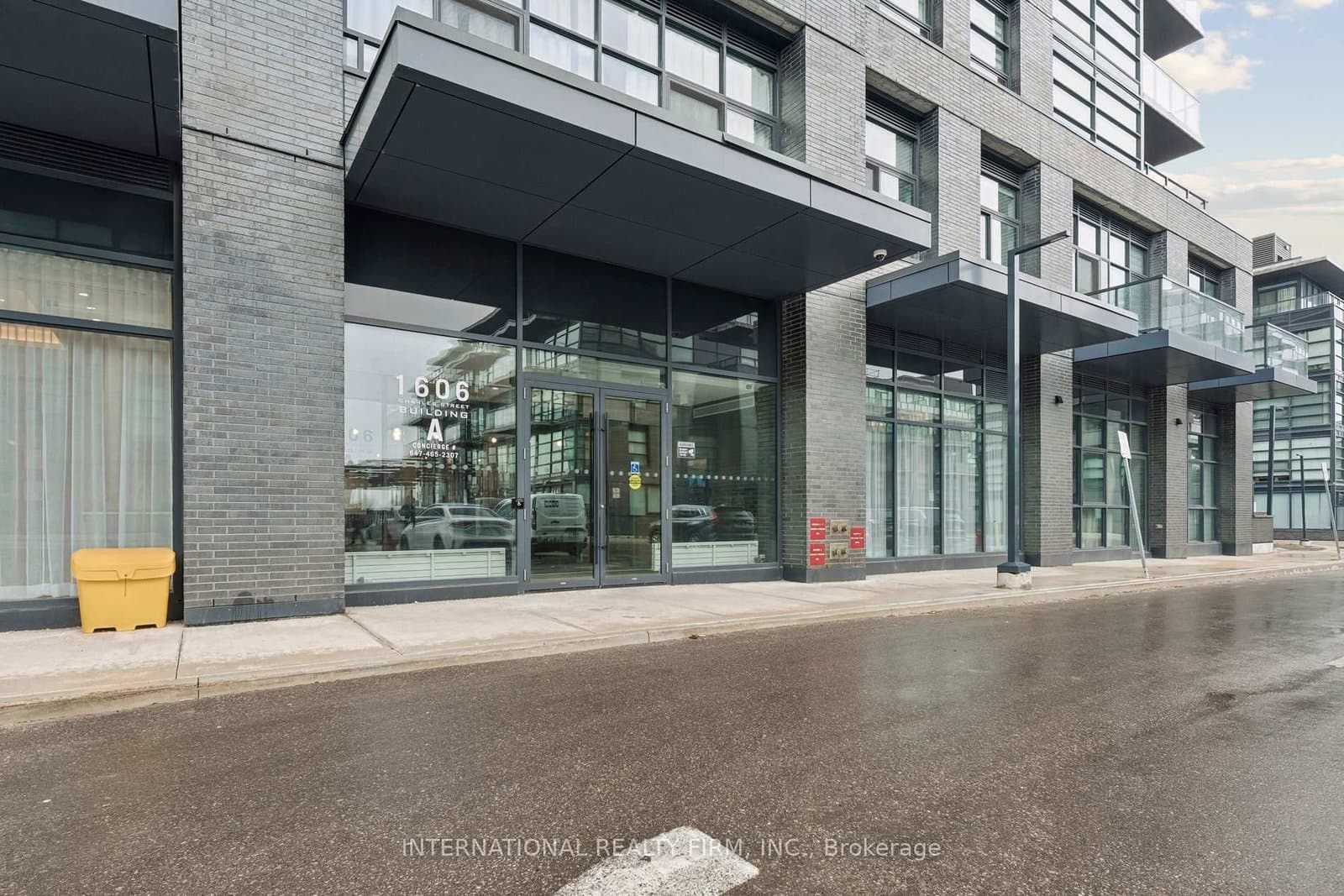 1606 Charles Street, Unit 1701 thumbnail 2