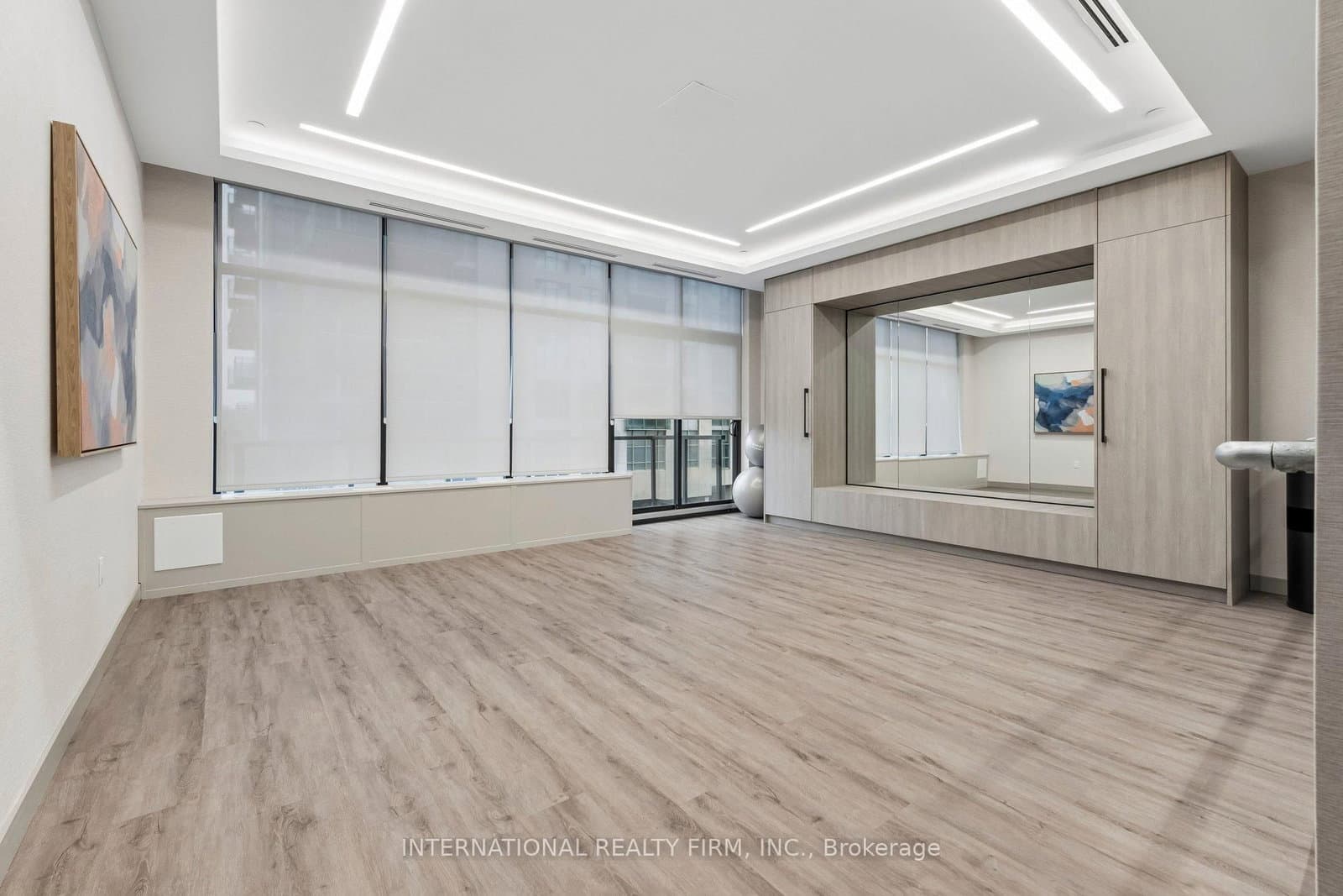 1606 Charles Street, Unit 1701 thumbnail 24