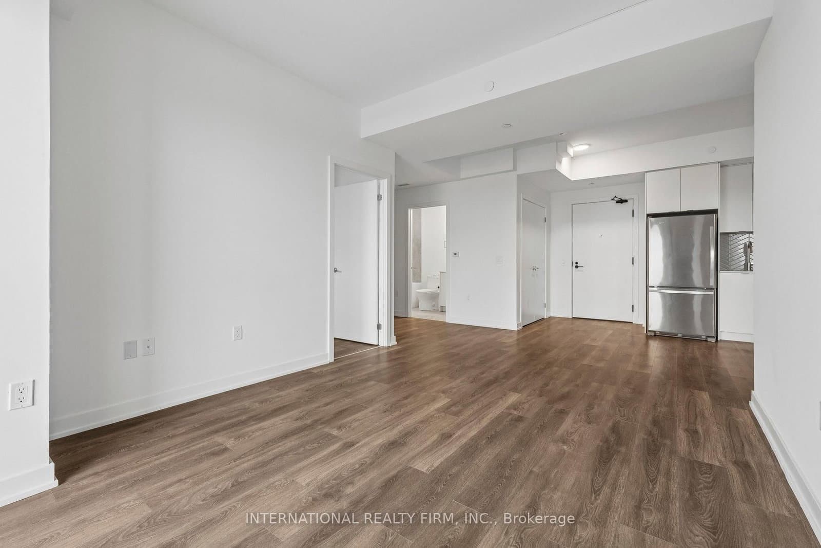 1606 Charles Street, Unit 1701 thumbnail 5