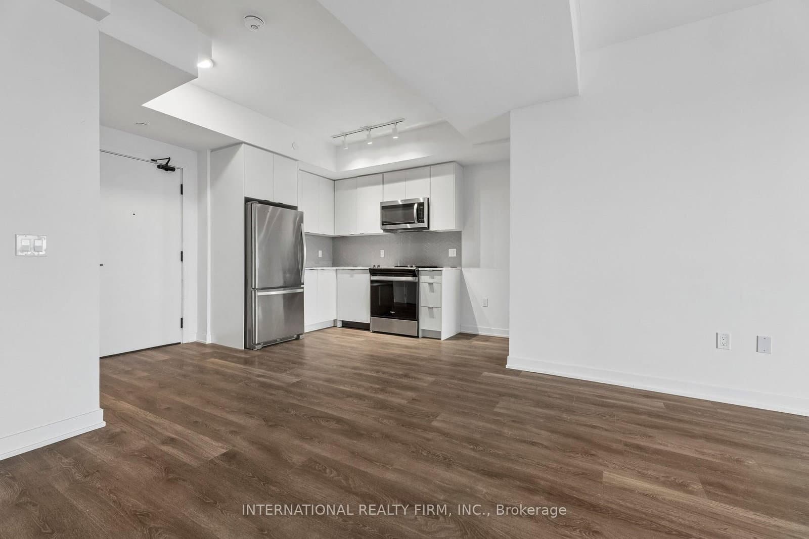 1606 Charles Street, Unit 1701 thumbnail 7