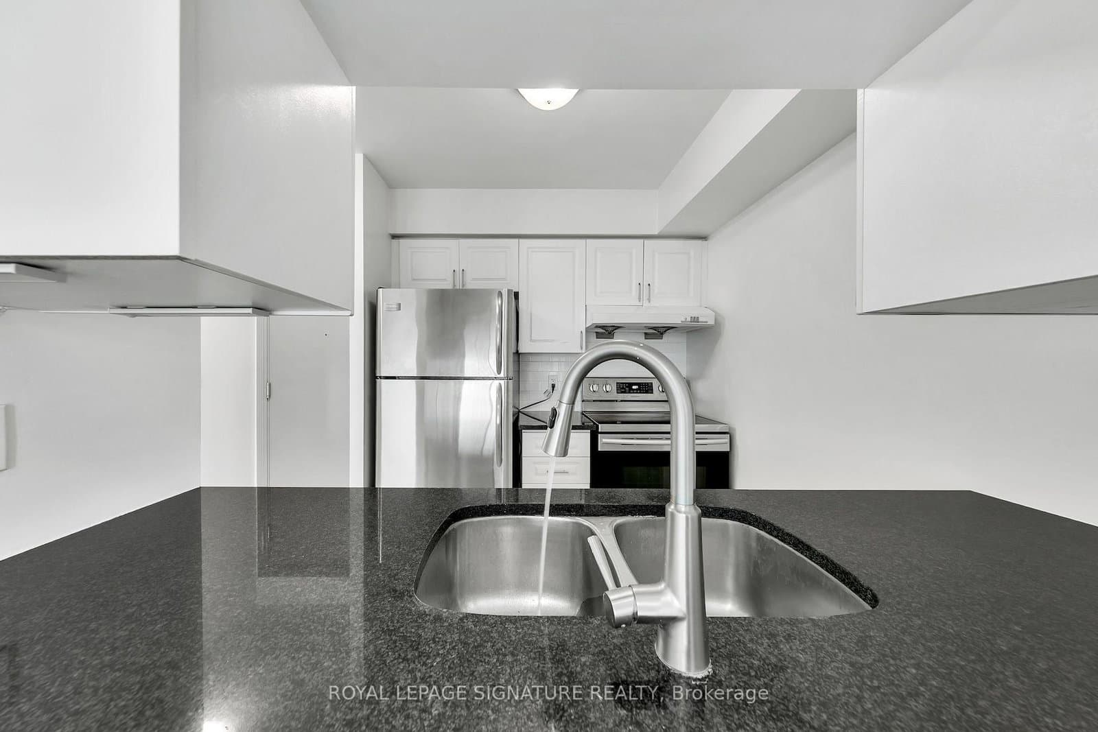 70 Town Centre Court, Unit 3005 thumbnail 13