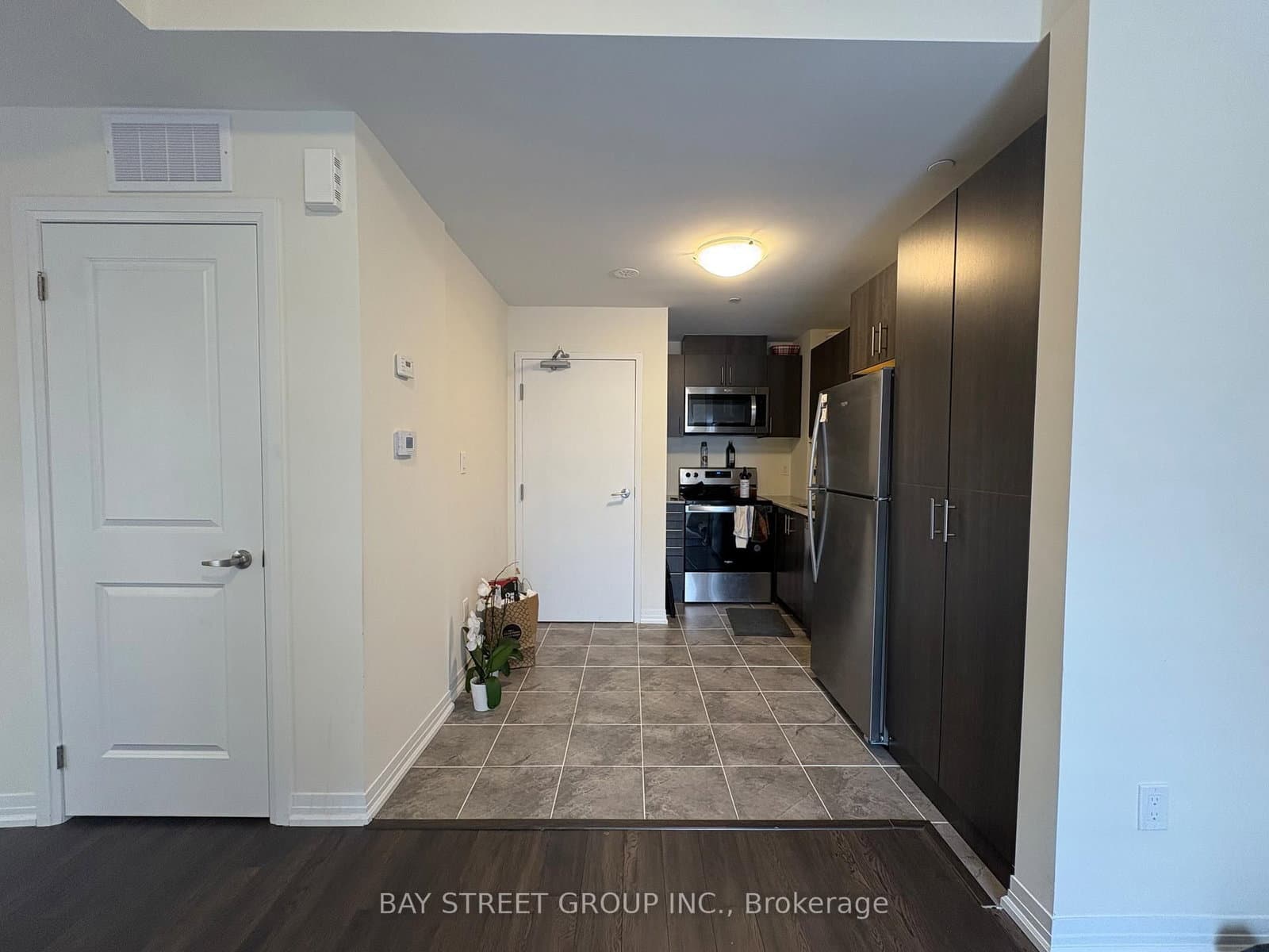 145 Tapscott Road, Unit 11 thumbnail 3