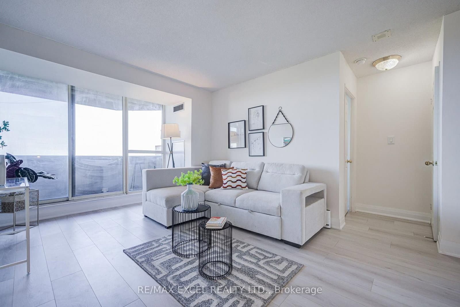 30 Thunder Grove, Unit 906 thumbnail 24