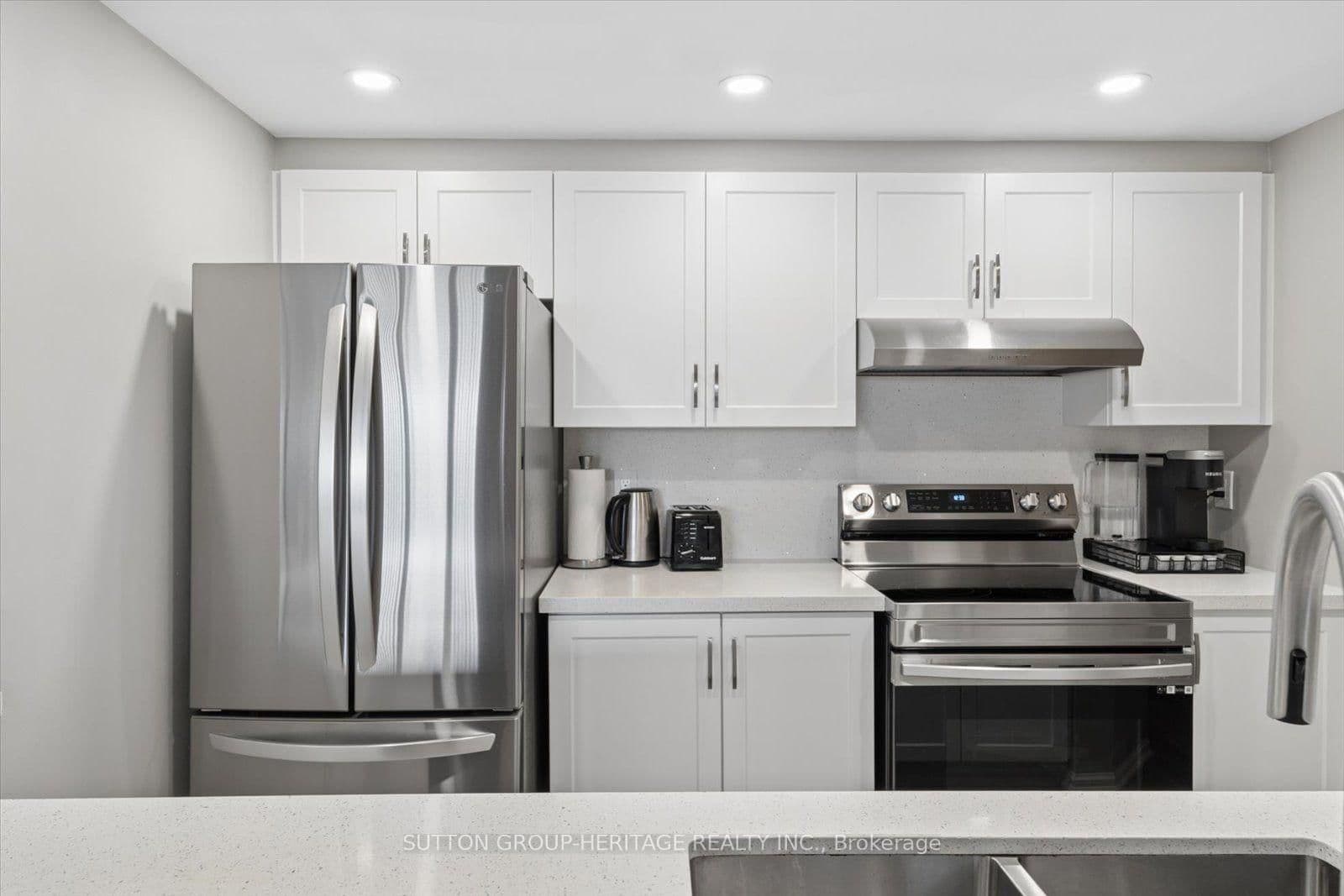 712 Rossland Road E, Unit 615 thumbnail 11