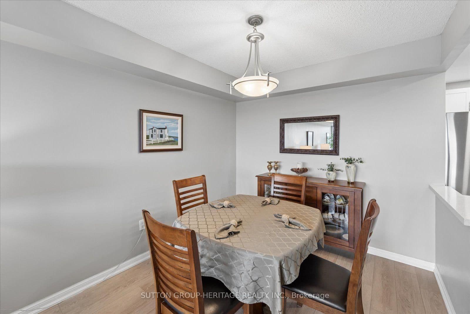 712 Rossland Road E, Unit 615 thumbnail 17