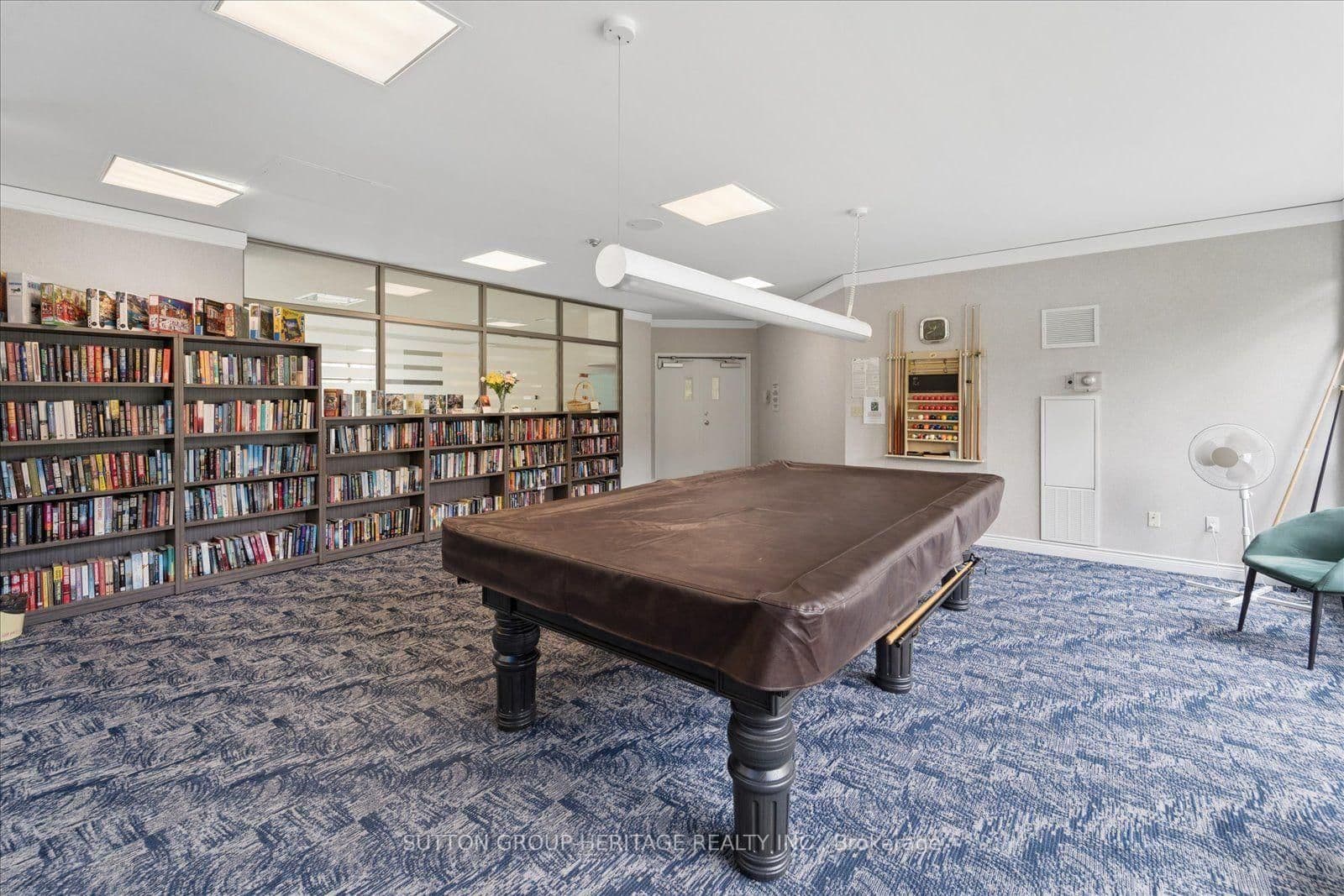 712 Rossland Road E, Unit 615 thumbnail 43