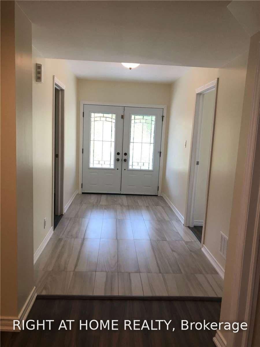 91 Stockell Crescent, Unit Lower thumbnail 8