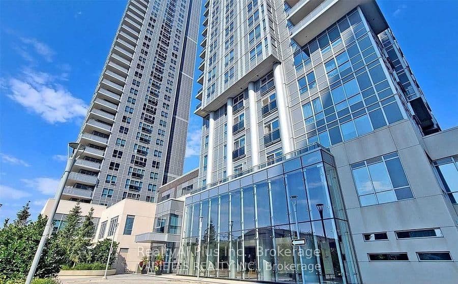 #721 - 275 Village Green Square