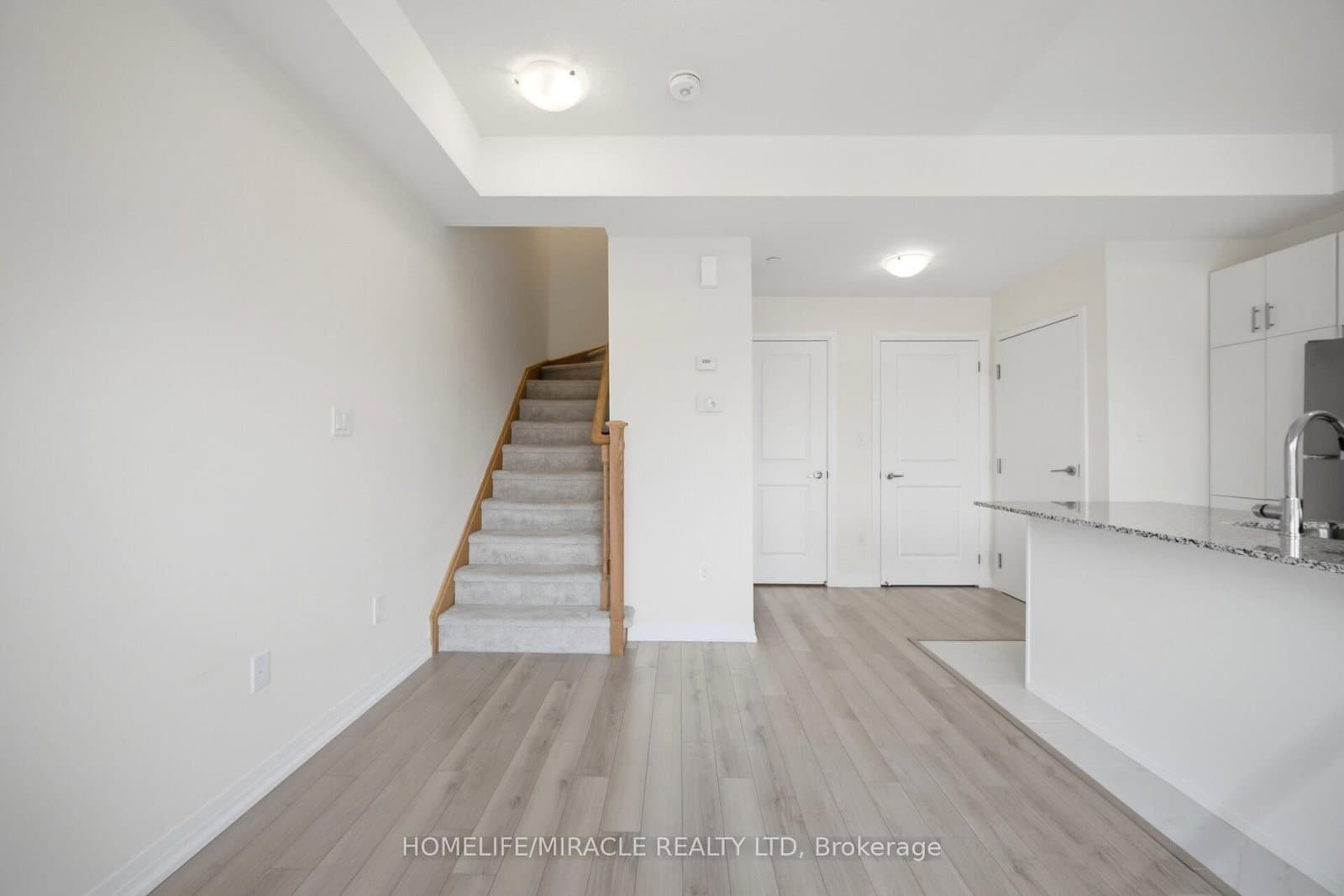 30 Liben Way, Unit 20 thumbnail 17