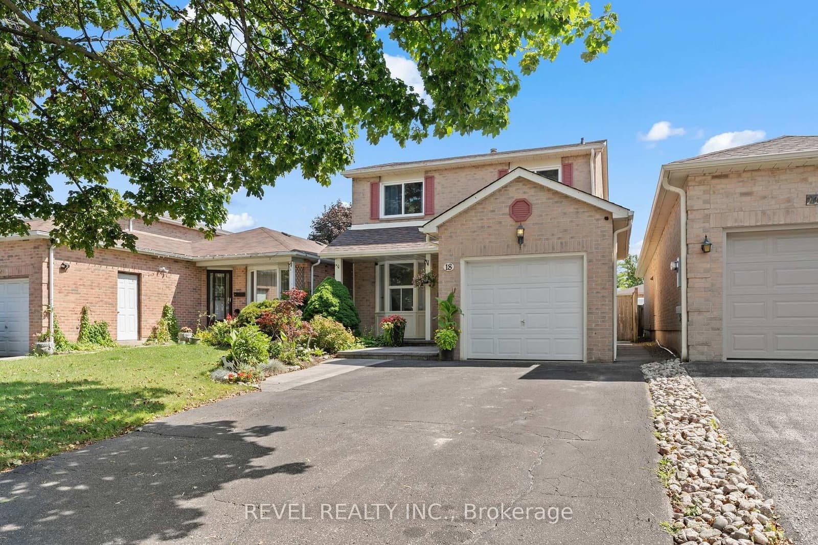 18 Longstaff Drive - Image 1