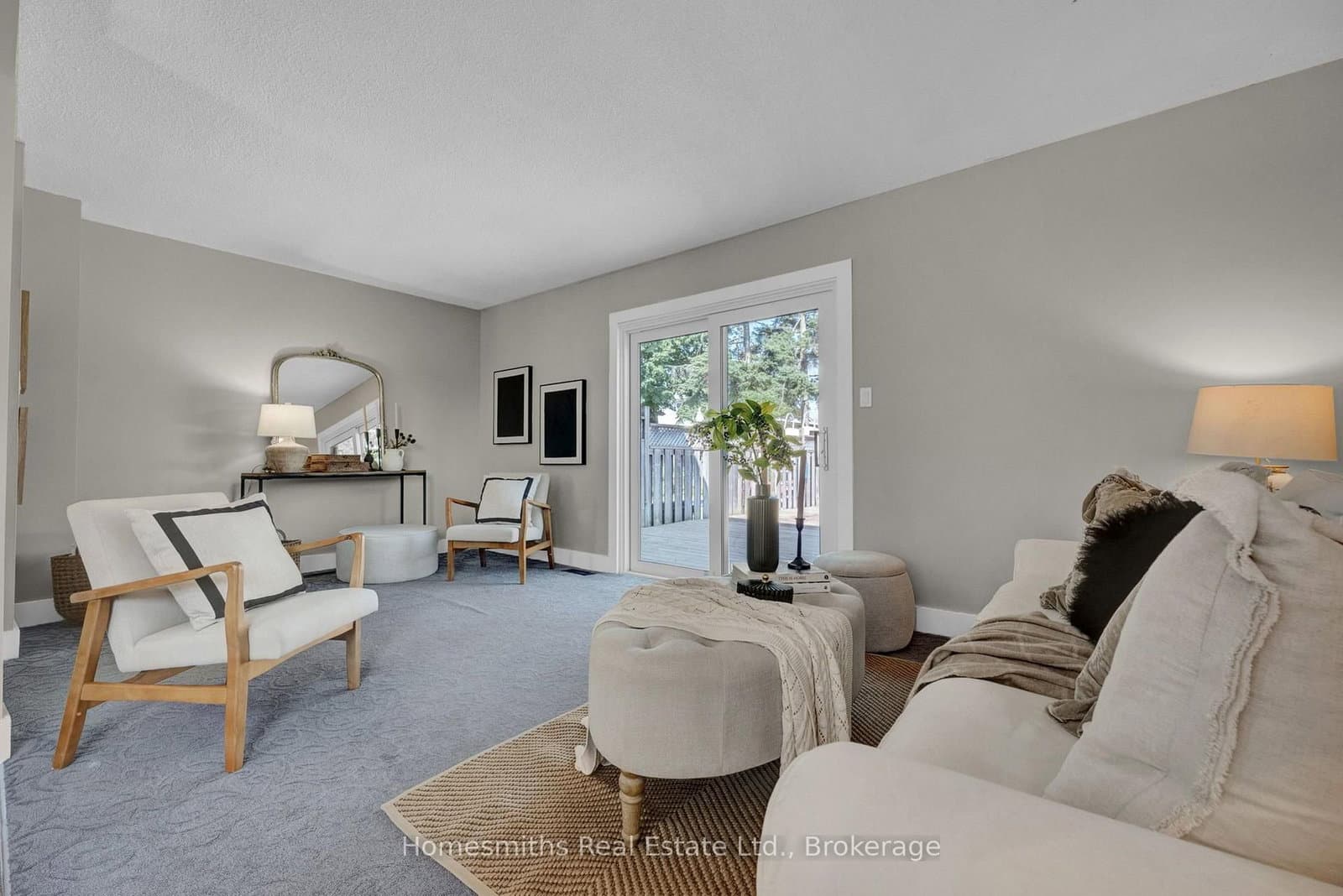 44 Loscombe Drive thumbnail 11
