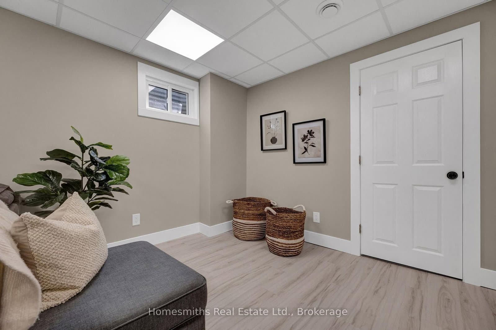 44 Loscombe Drive thumbnail 31