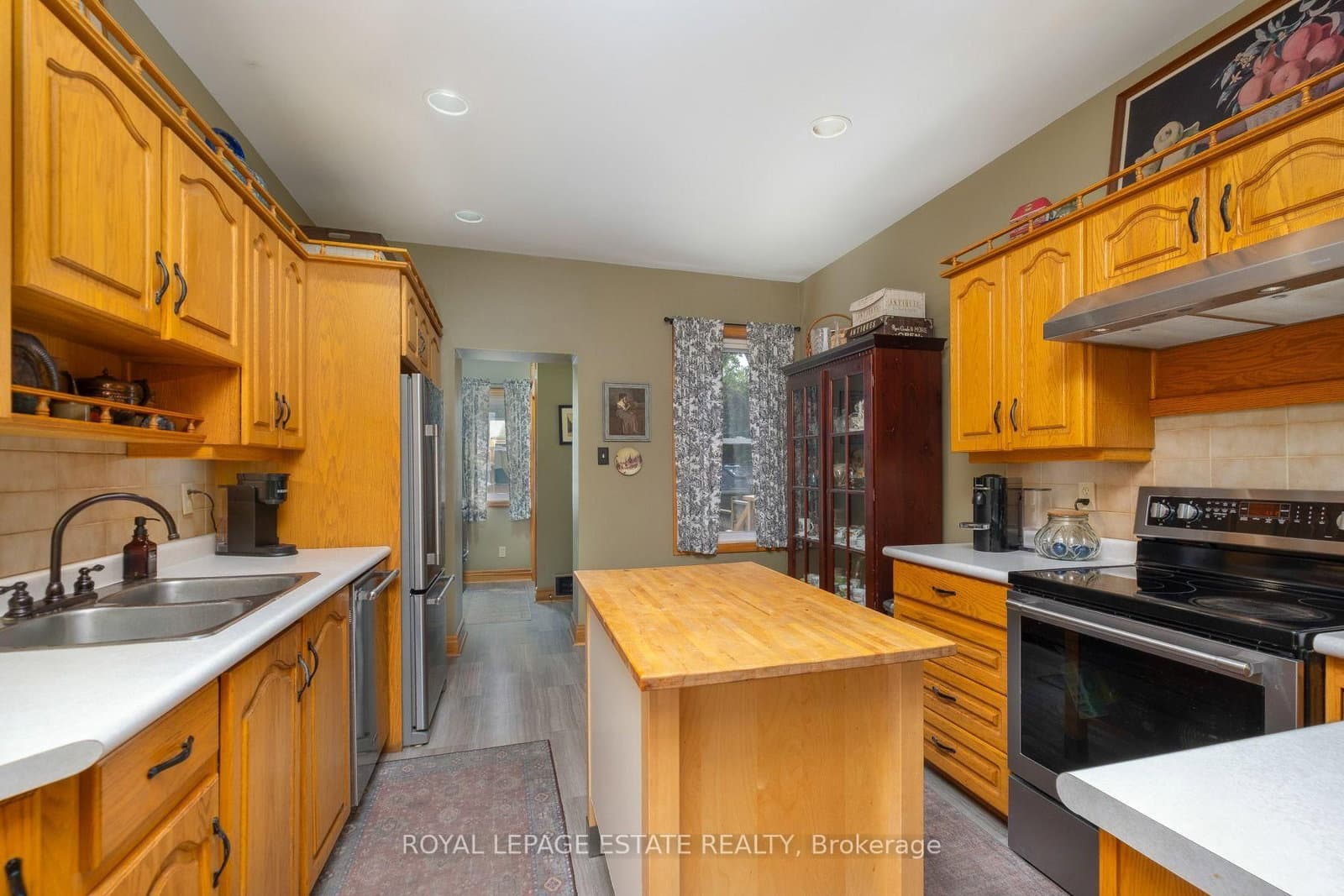 57 Herbert Avenue thumbnail 10