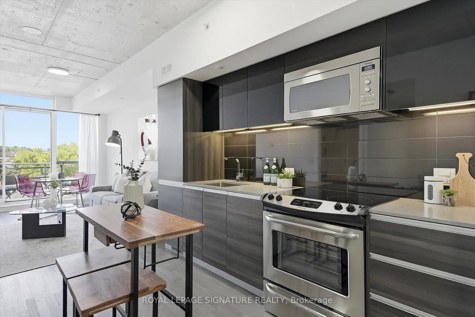 1238 Dundas Street E, Unit 711 thumbnail 12