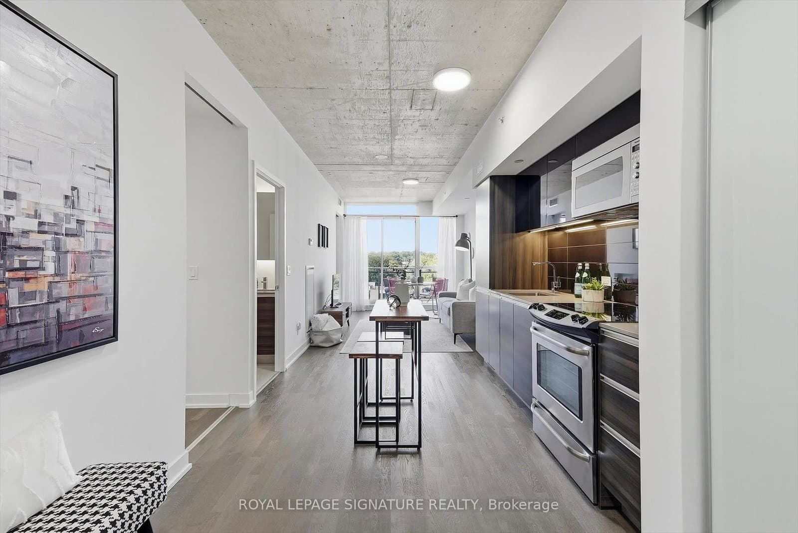 1238 Dundas Street E, Unit 711 thumbnail 2